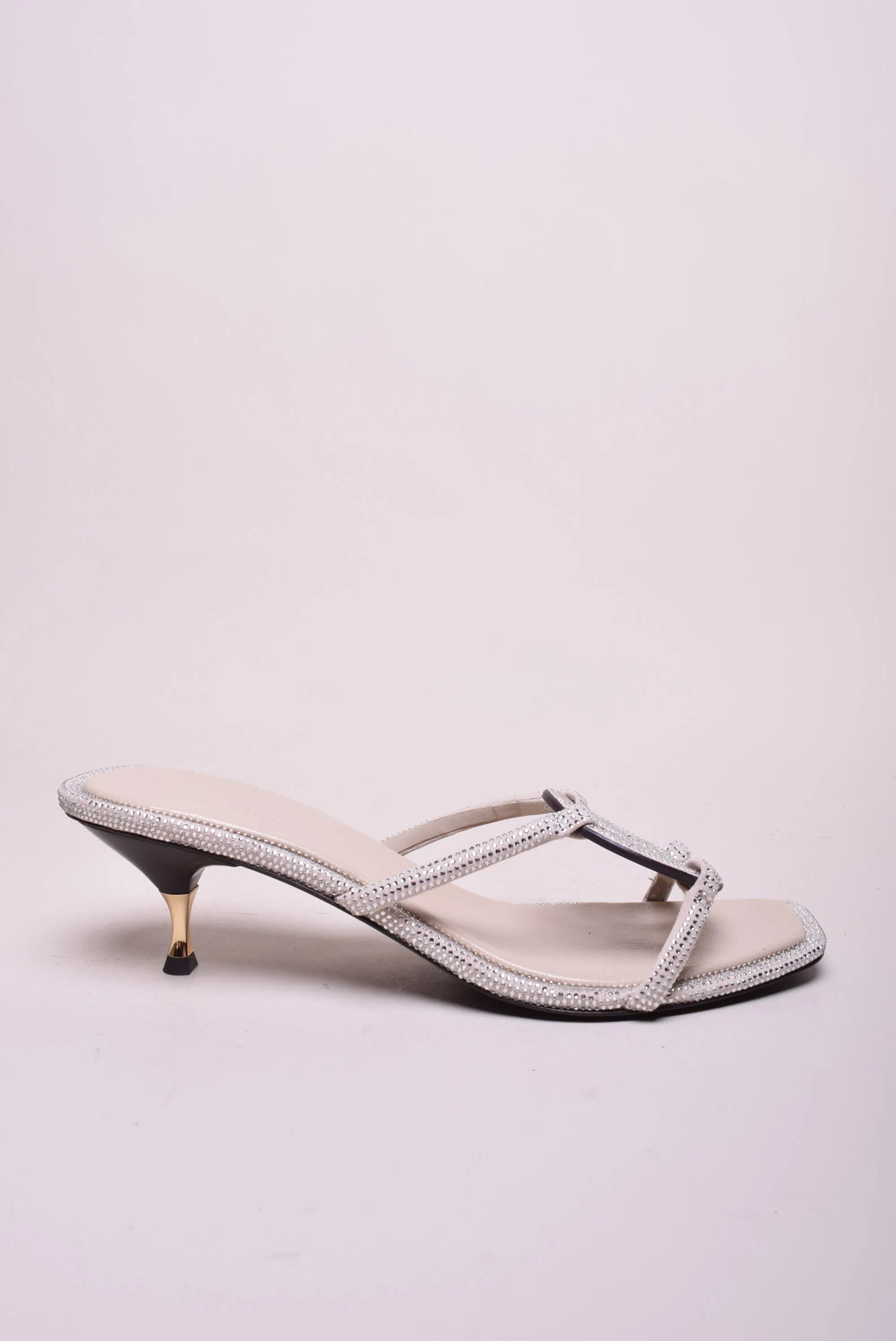 Toate produsele - Papuci dama cu pietricele