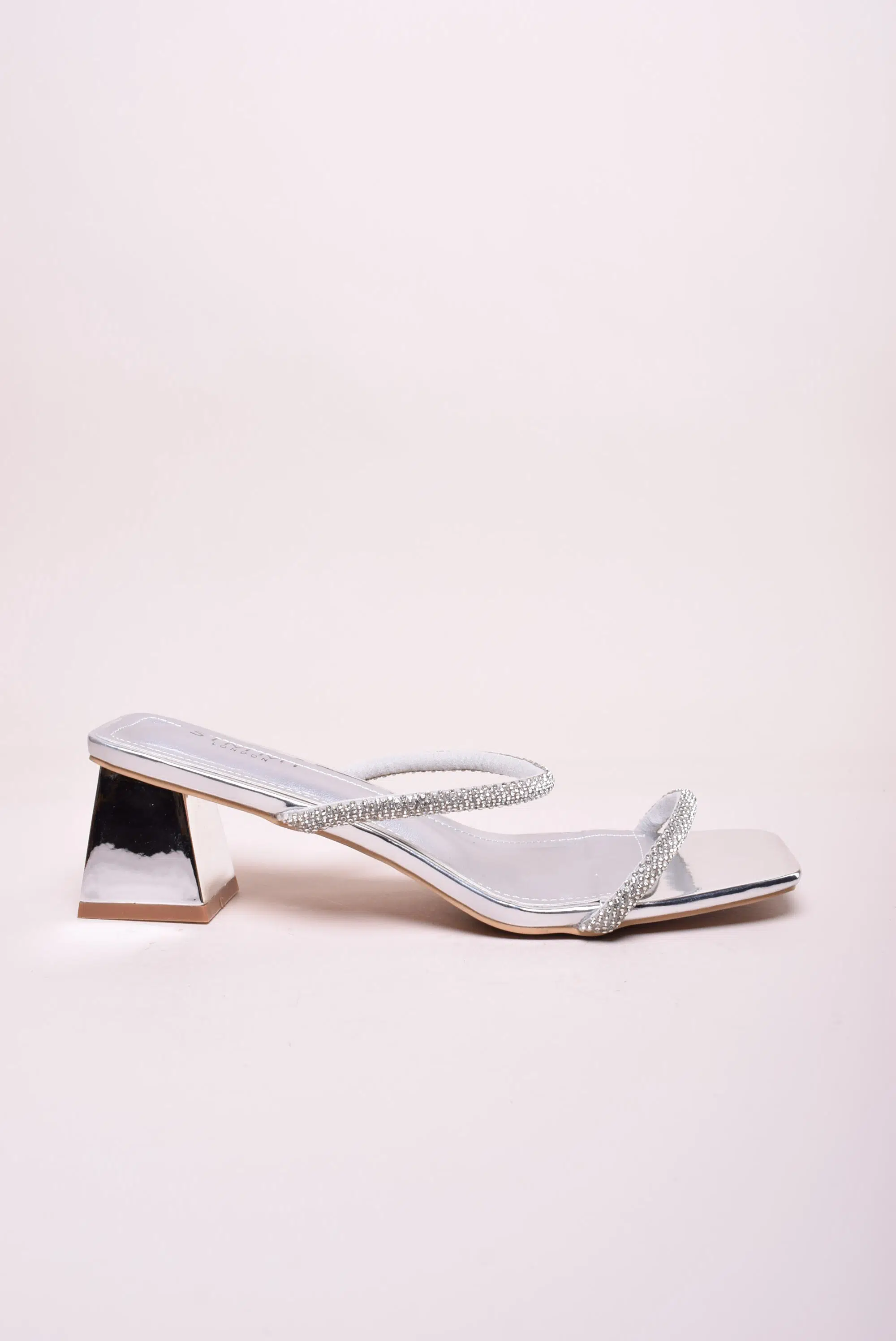 Șlapi, papuci și saboți damă - Papuci dama cu pietricele