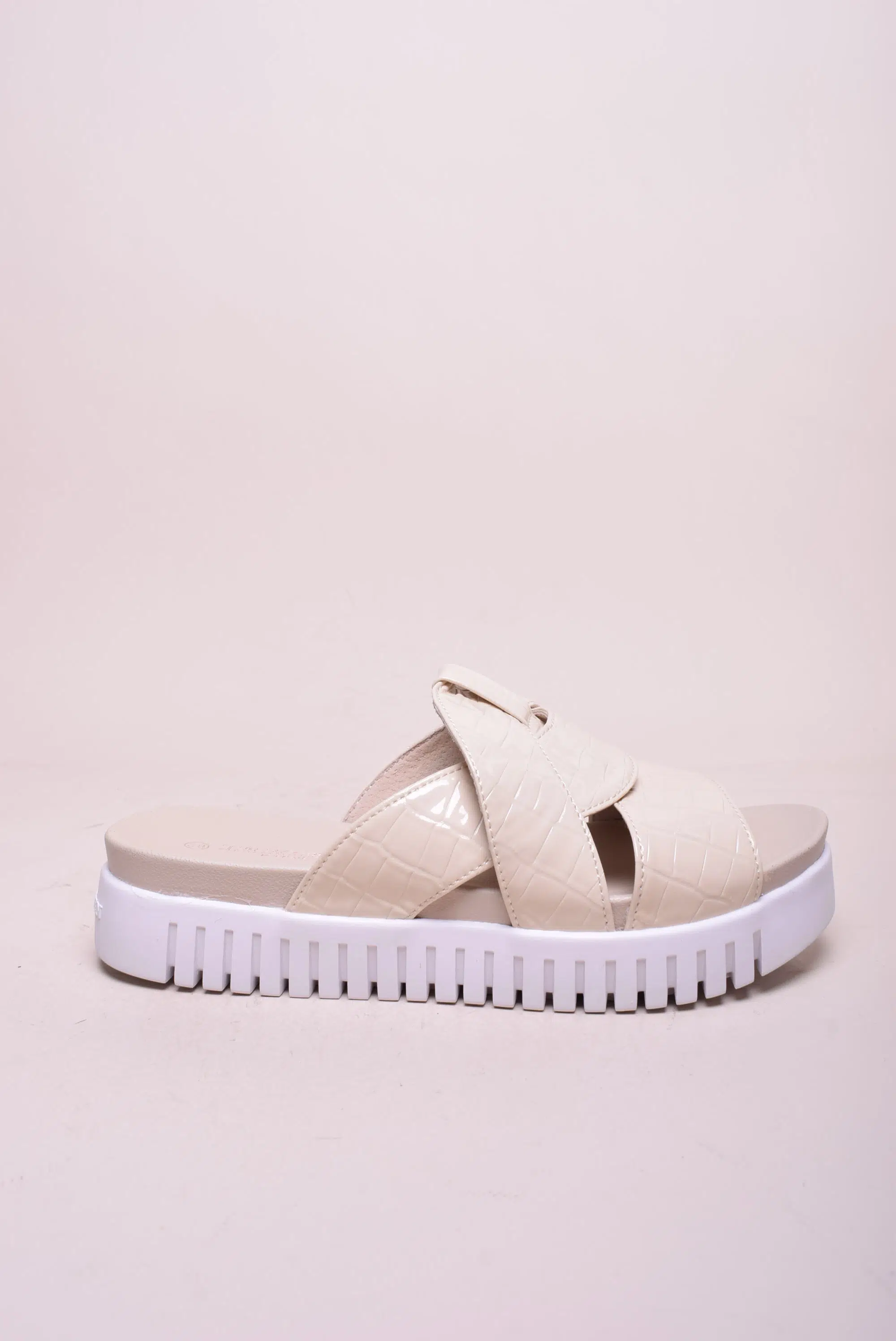 Papuci dama cu platforma, lacuiti [0]