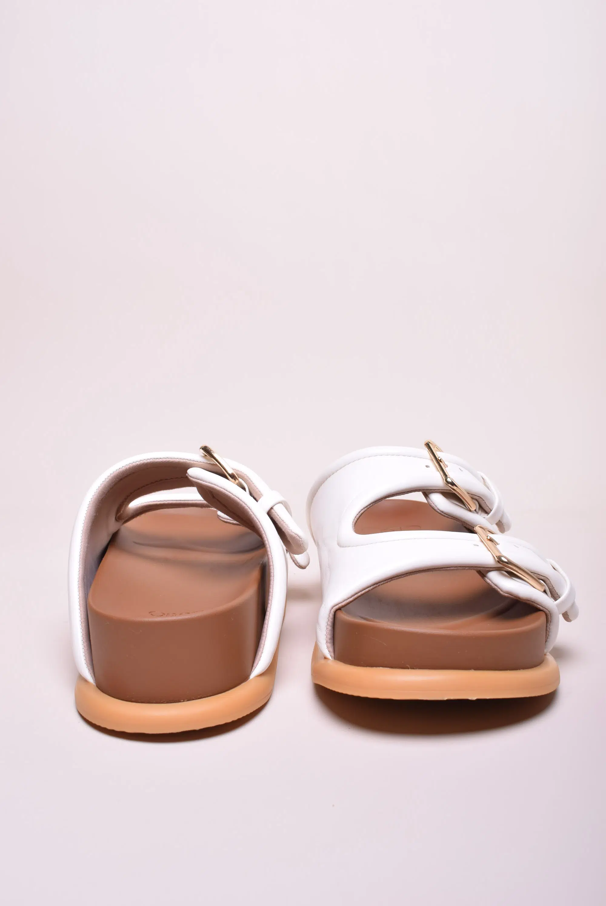 Papuci dama cu platforma Loren 09 [2]