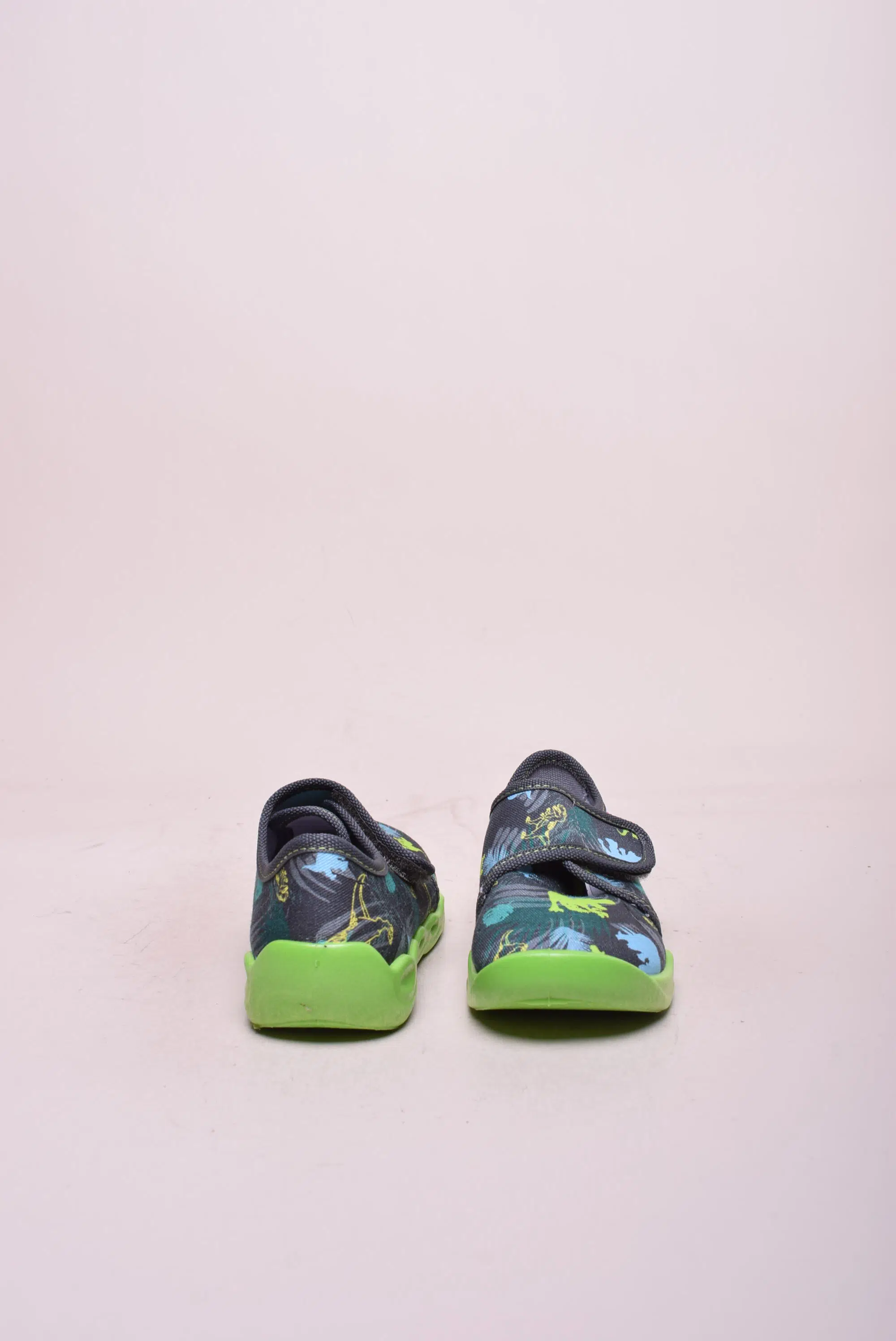 Papuci de casa copii cu dinosauri [2]