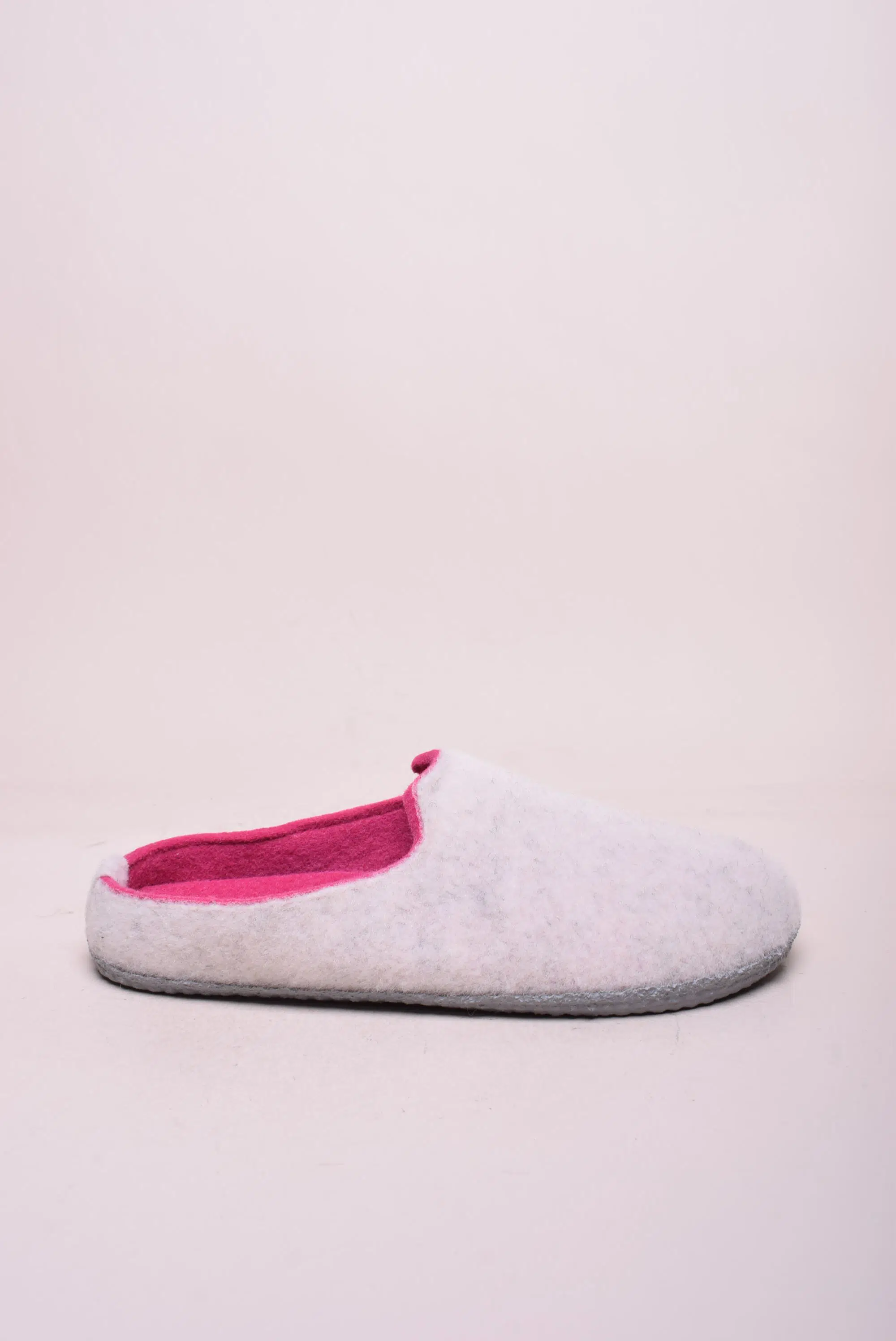 Produse încărcate recent - Papuci de casa dama 