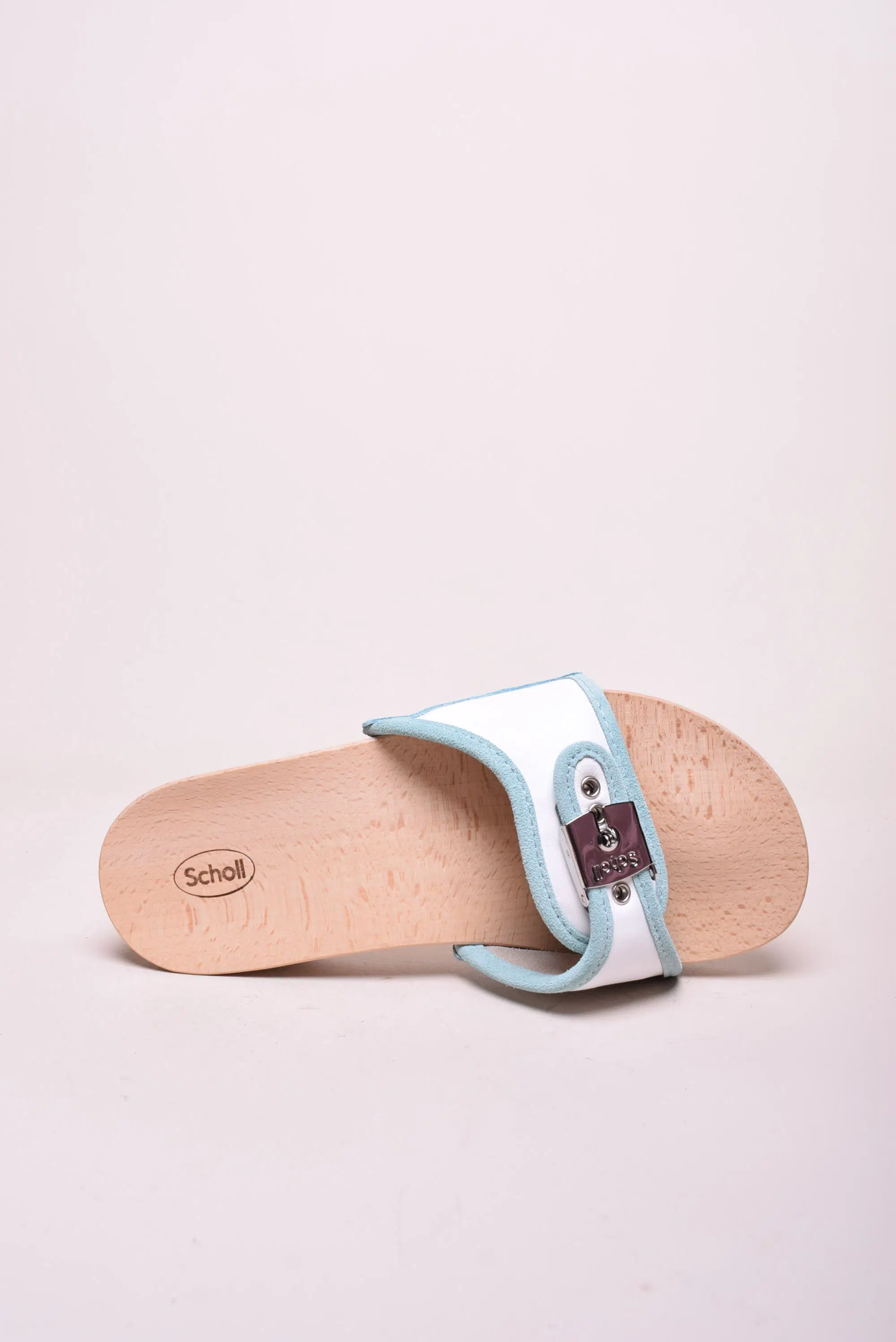 Saboti dama cu talpa de lemn [3]