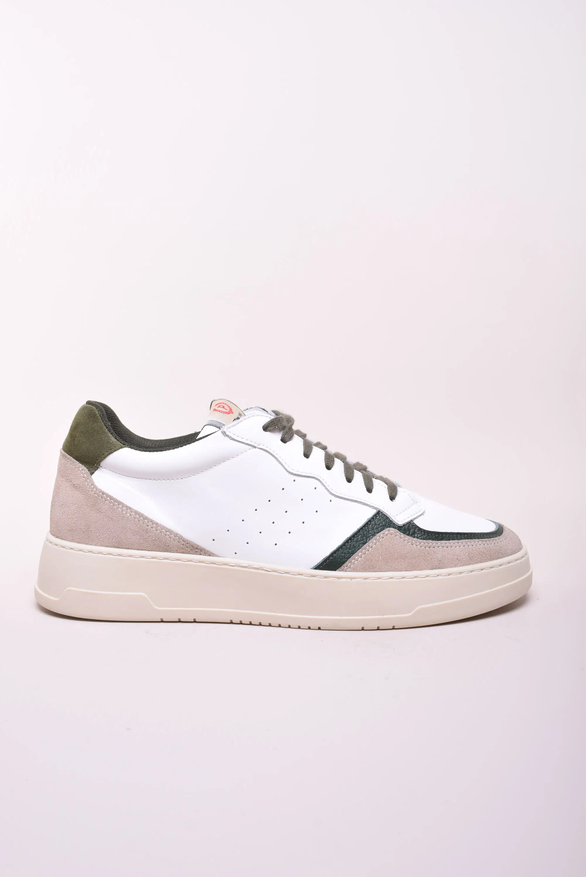 Pantofi sport și teniși bărbați - Sneakers barbati 