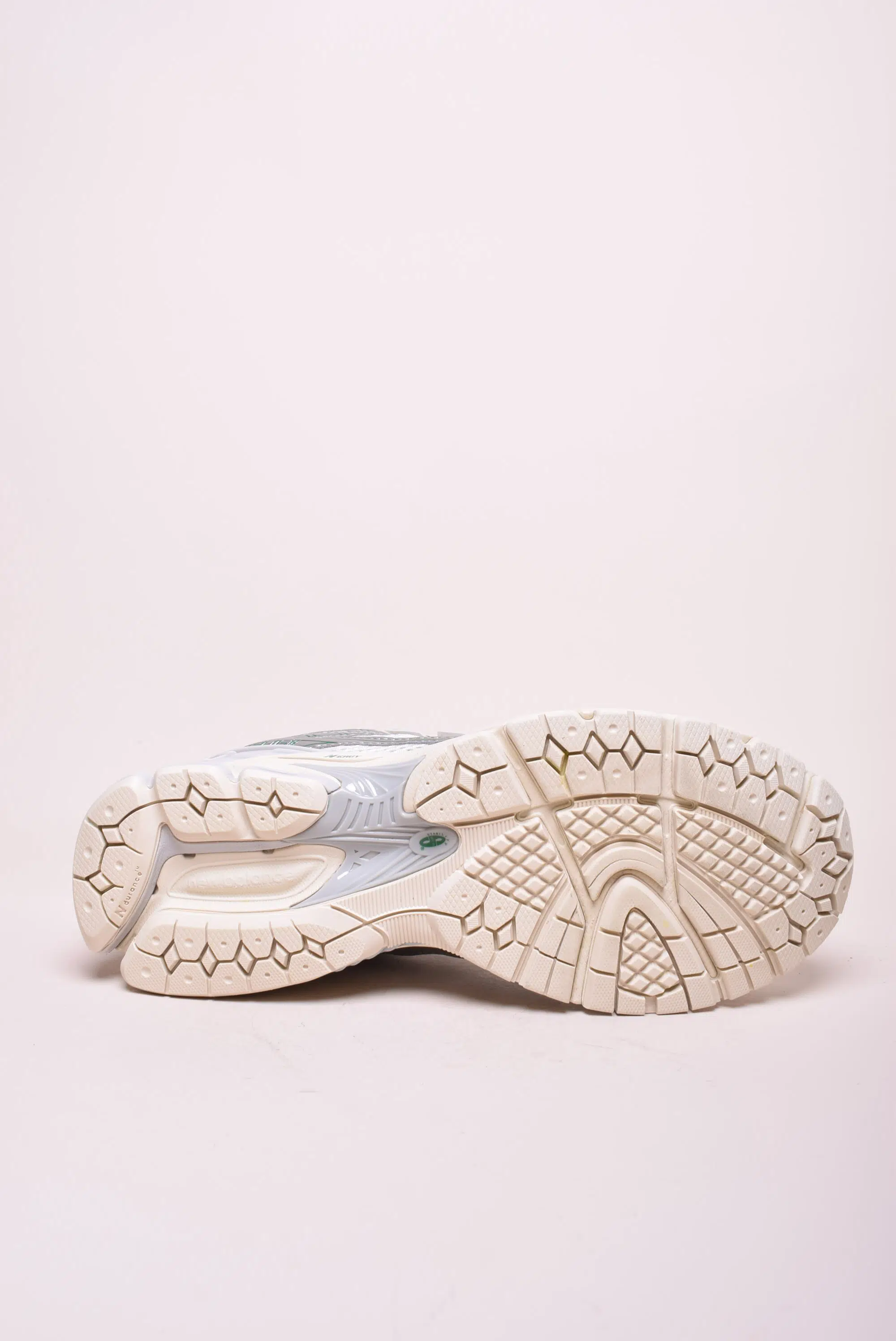 Sneakers barbati 1906R [1]