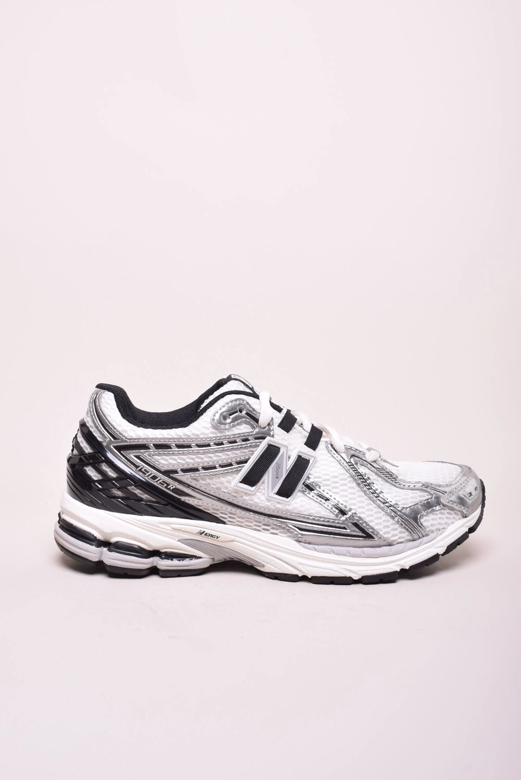 Sneakers barbati 1906R [0]