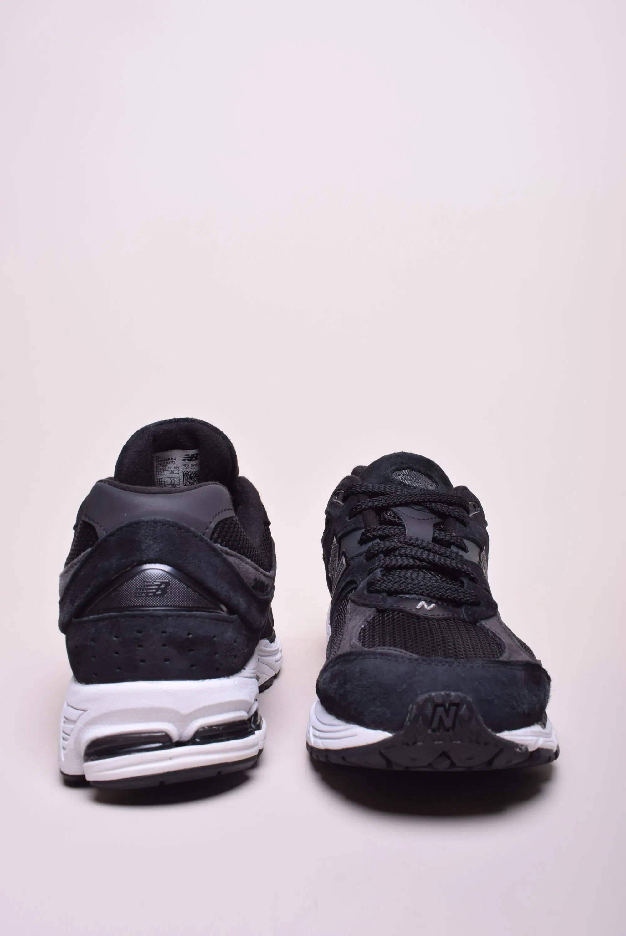 Sneakers barbati 2002R [2]