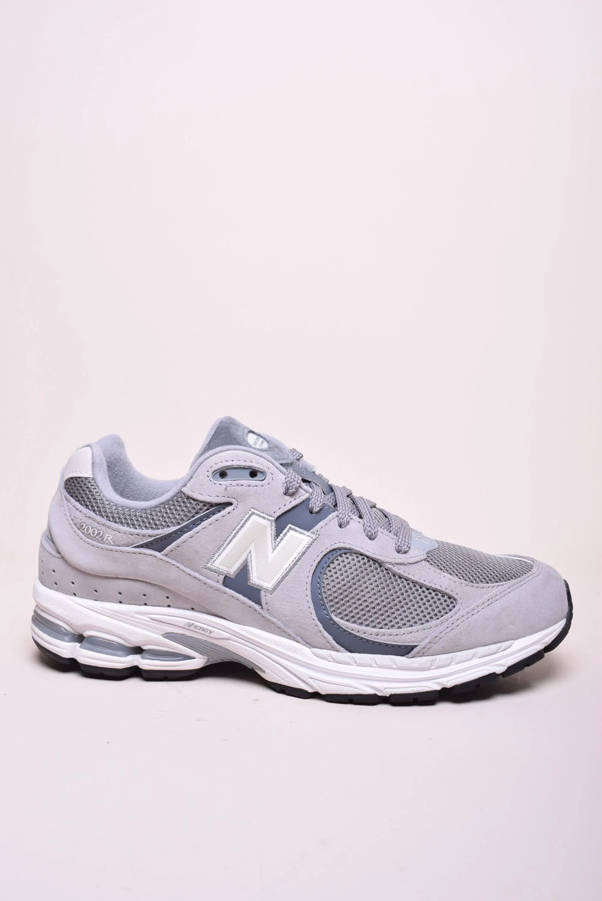 Sneakers barbati 2002R [0]