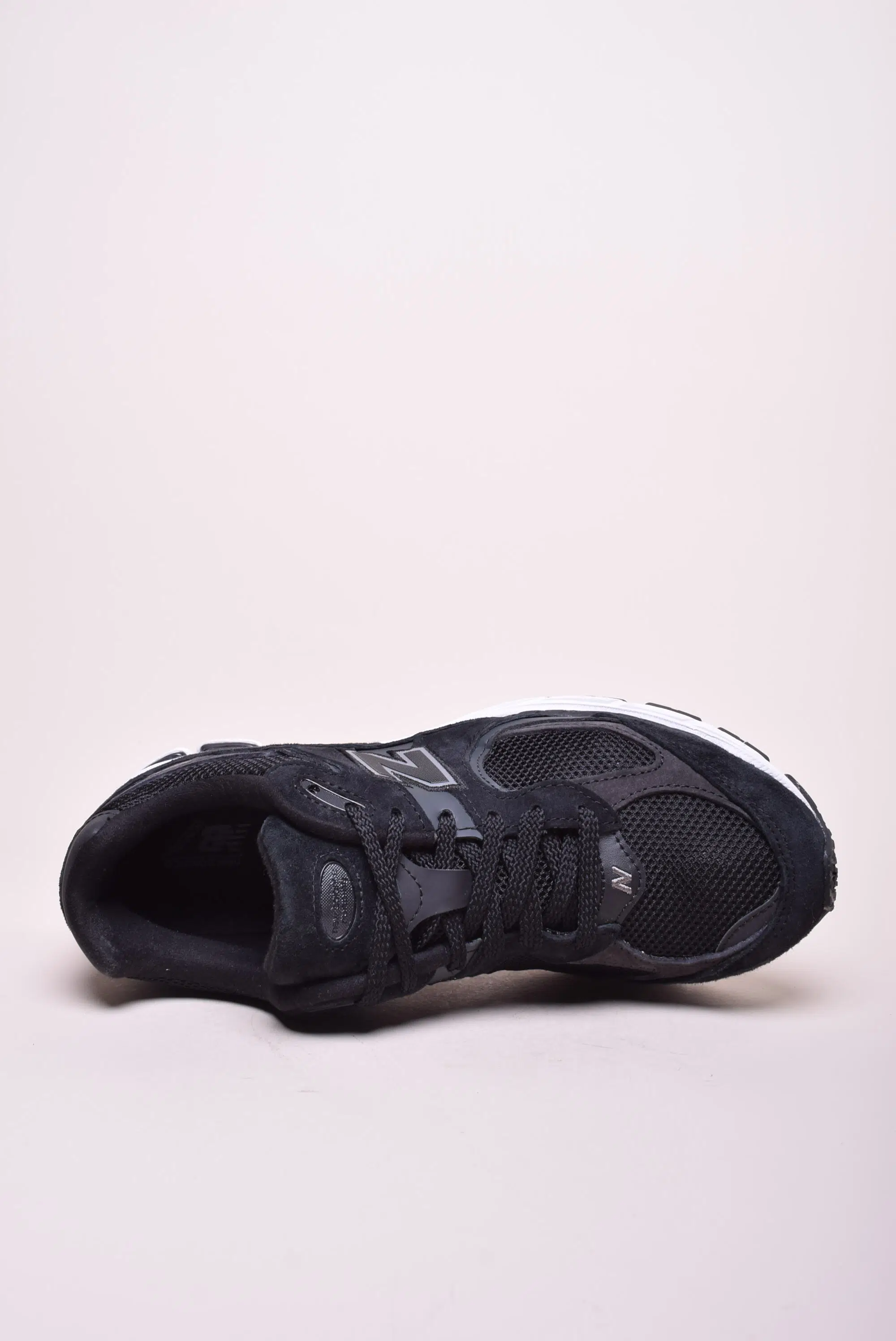 Sneakers barbati 2002R [3]