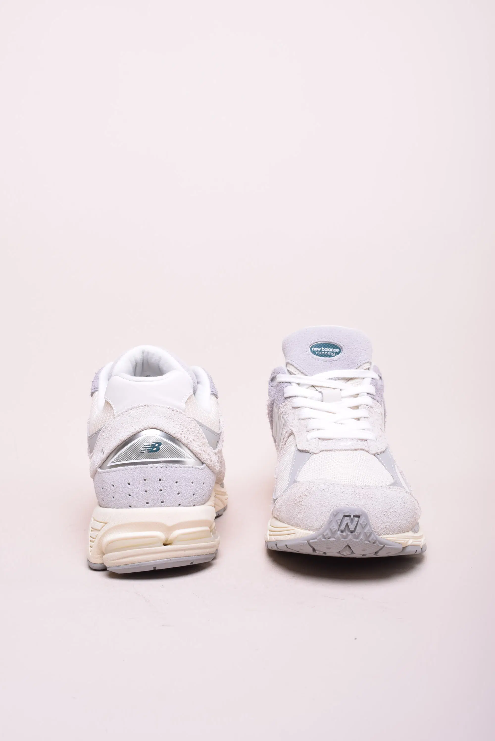 Sneakers barbati 2002R [2]