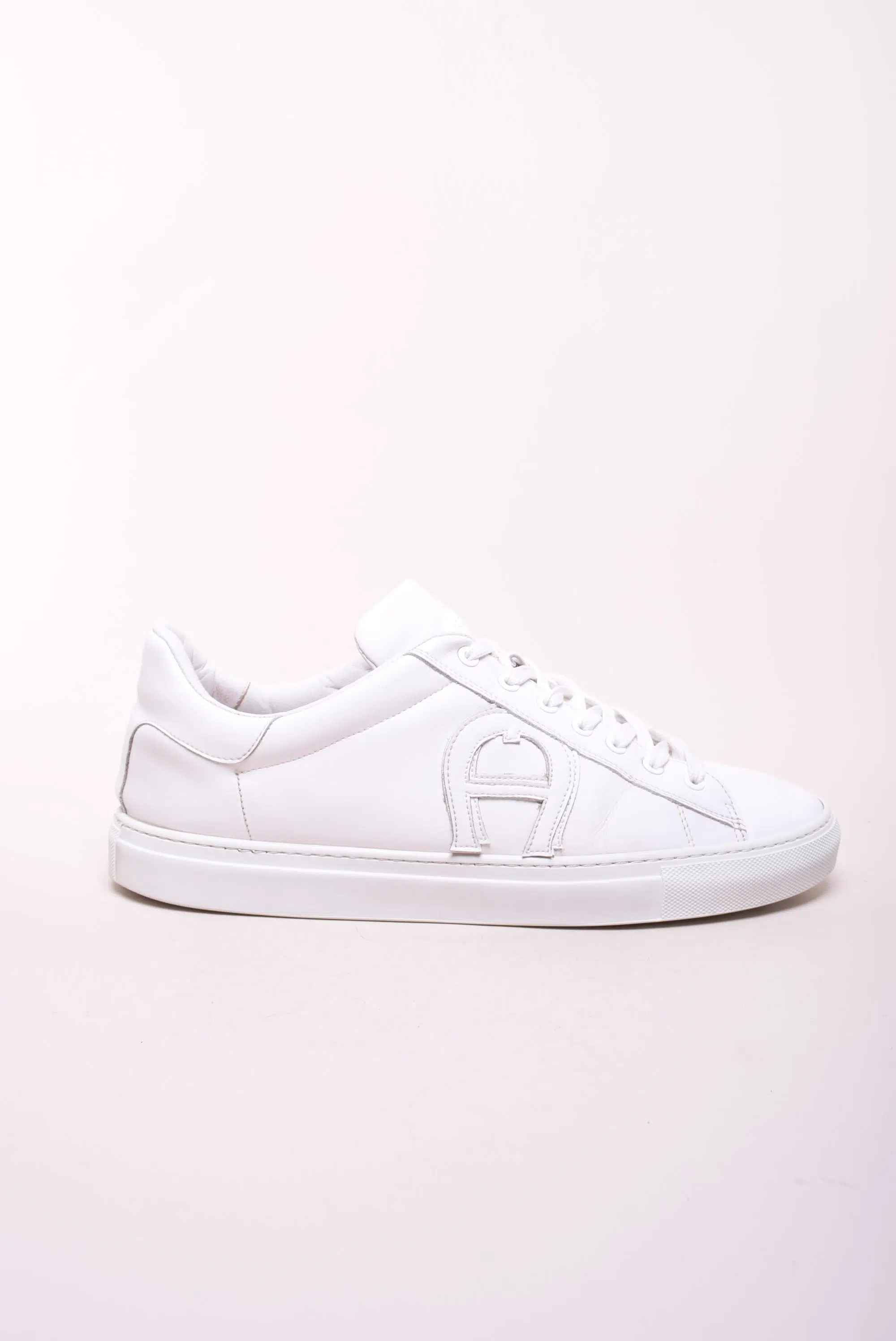 Pantofi sport și teniși bărbați - Sneakers barbati 