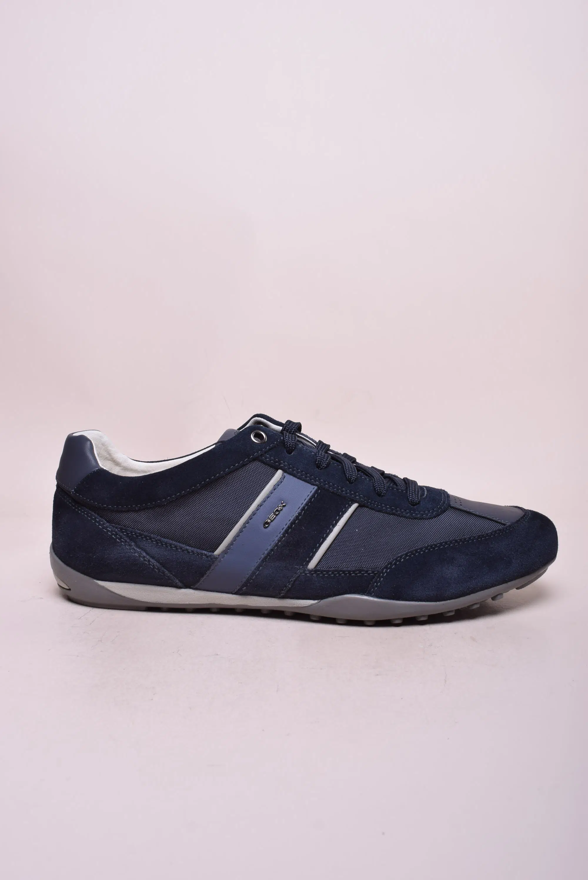 Pantofi sport și teniși bărbați - Sneakers barbati 