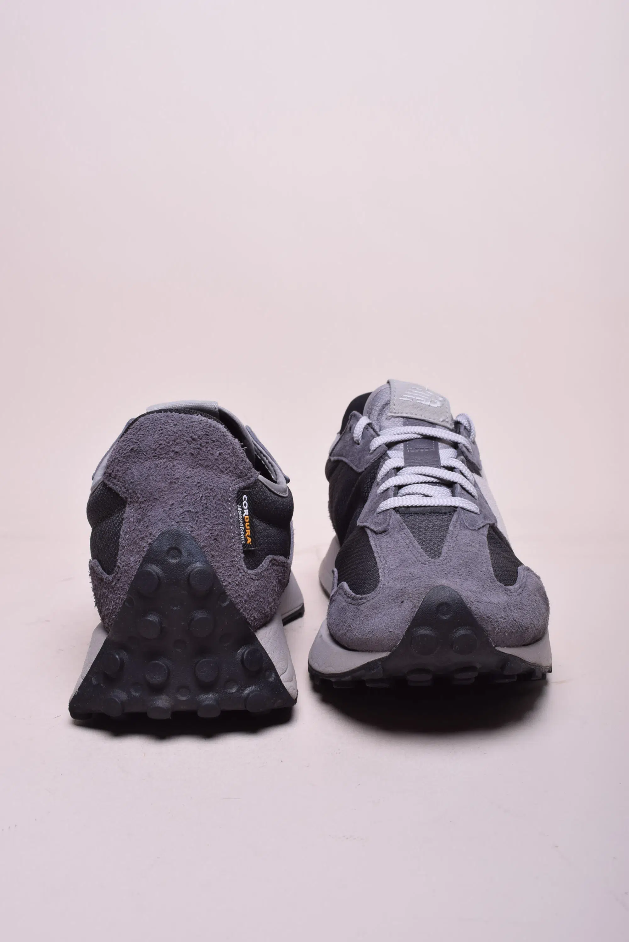 Sneakers barbati 327 [2]