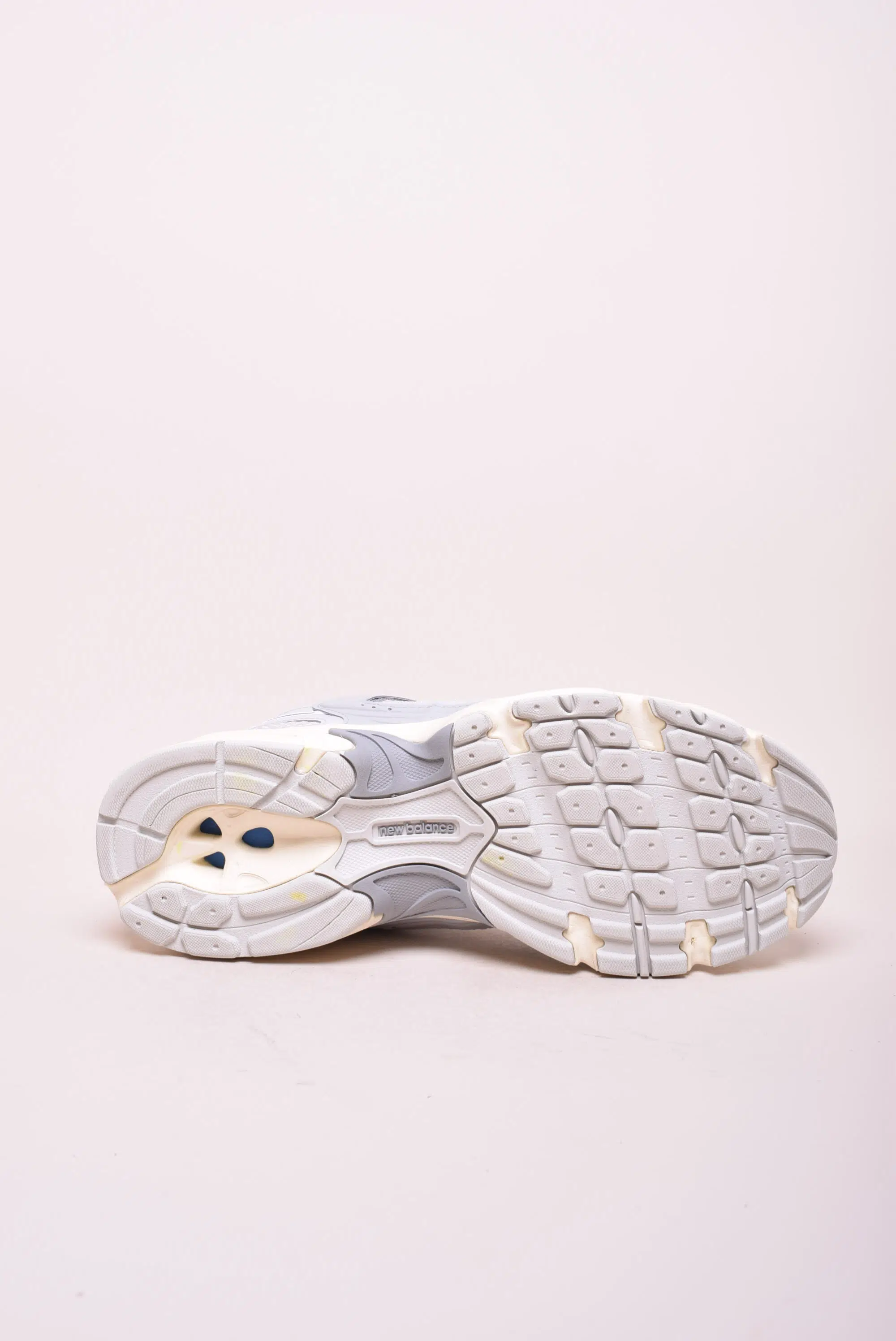 Sneakers barbati 530 [1]