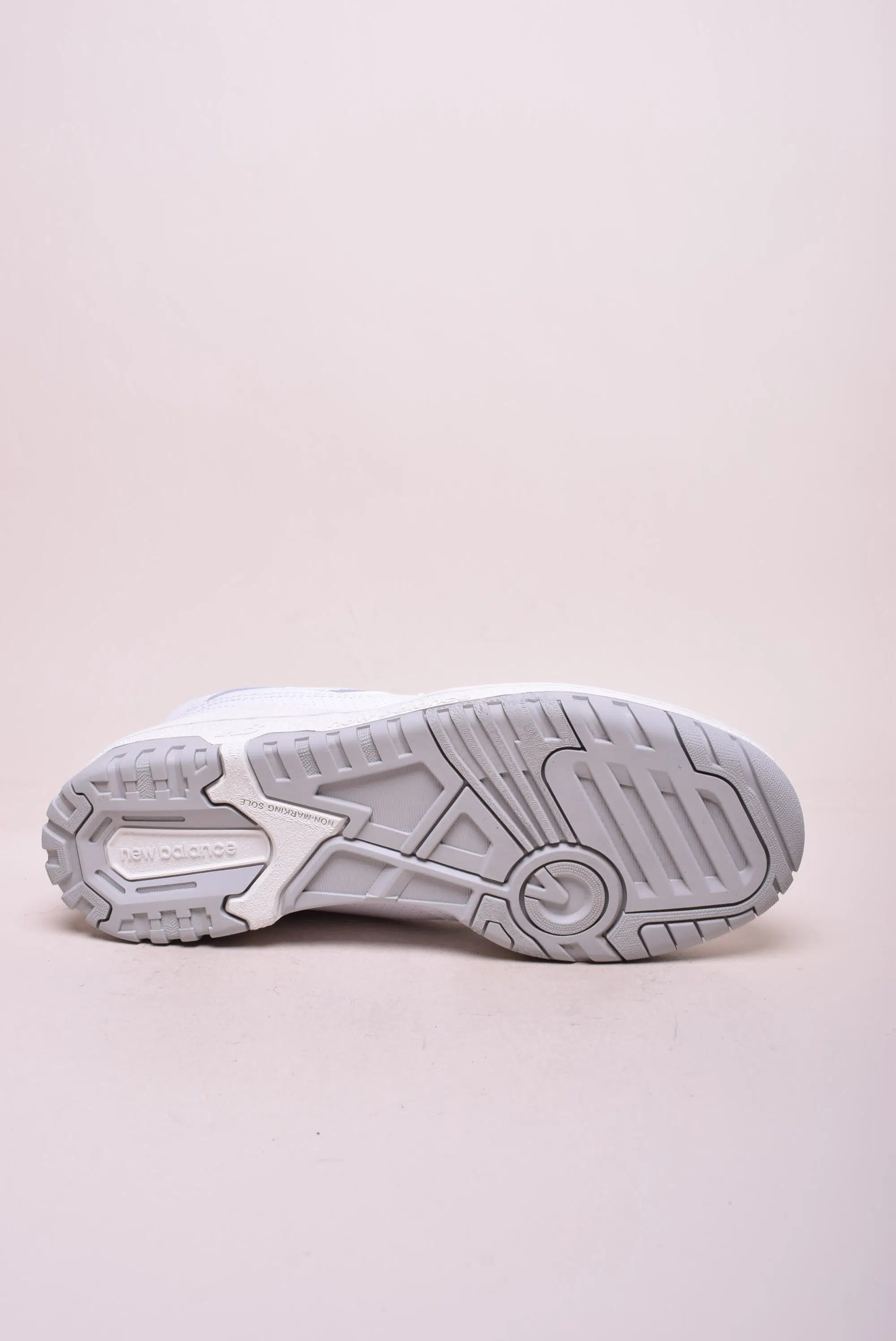 Sneakers barbati 550 [1]