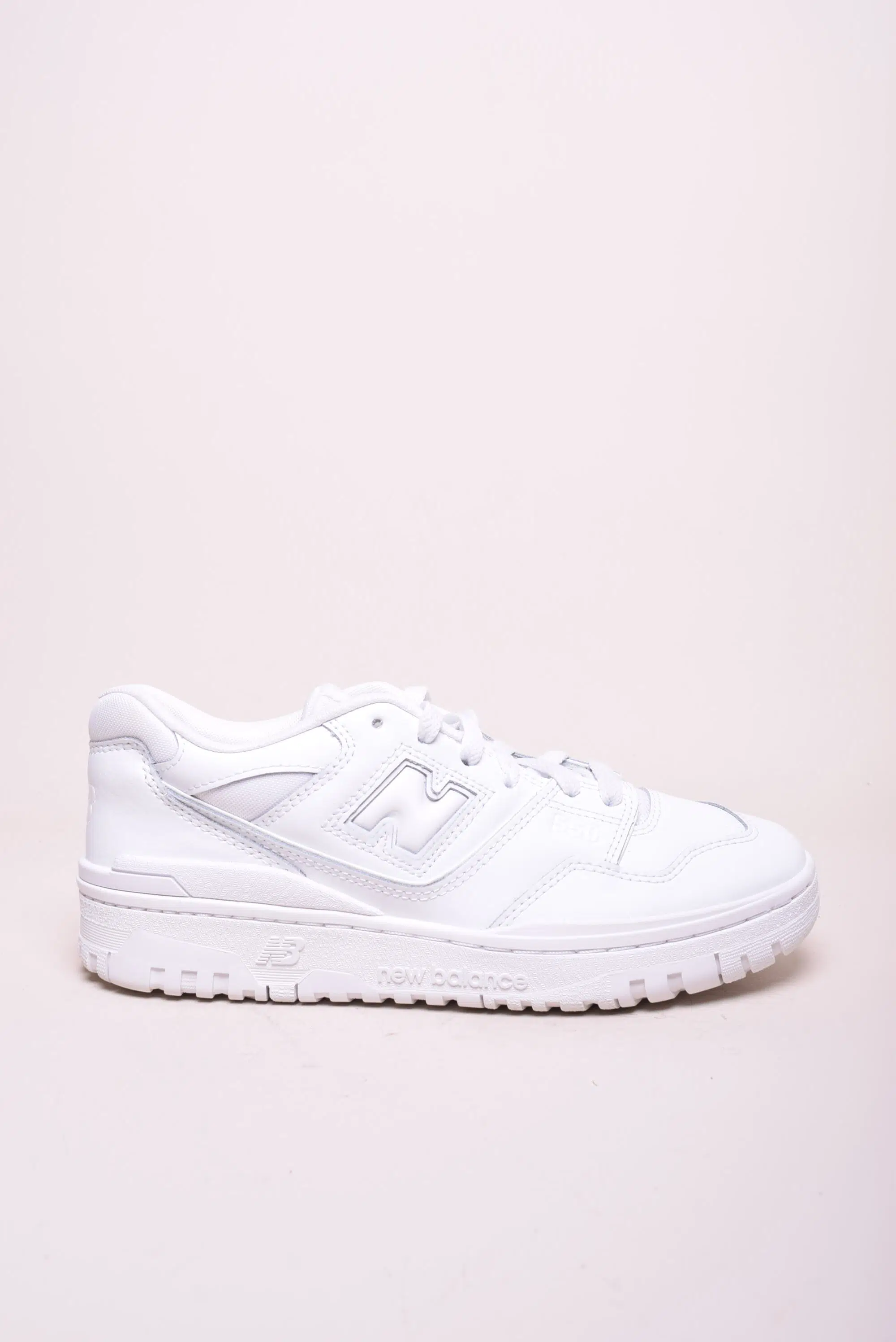 Sneakers barbati 550