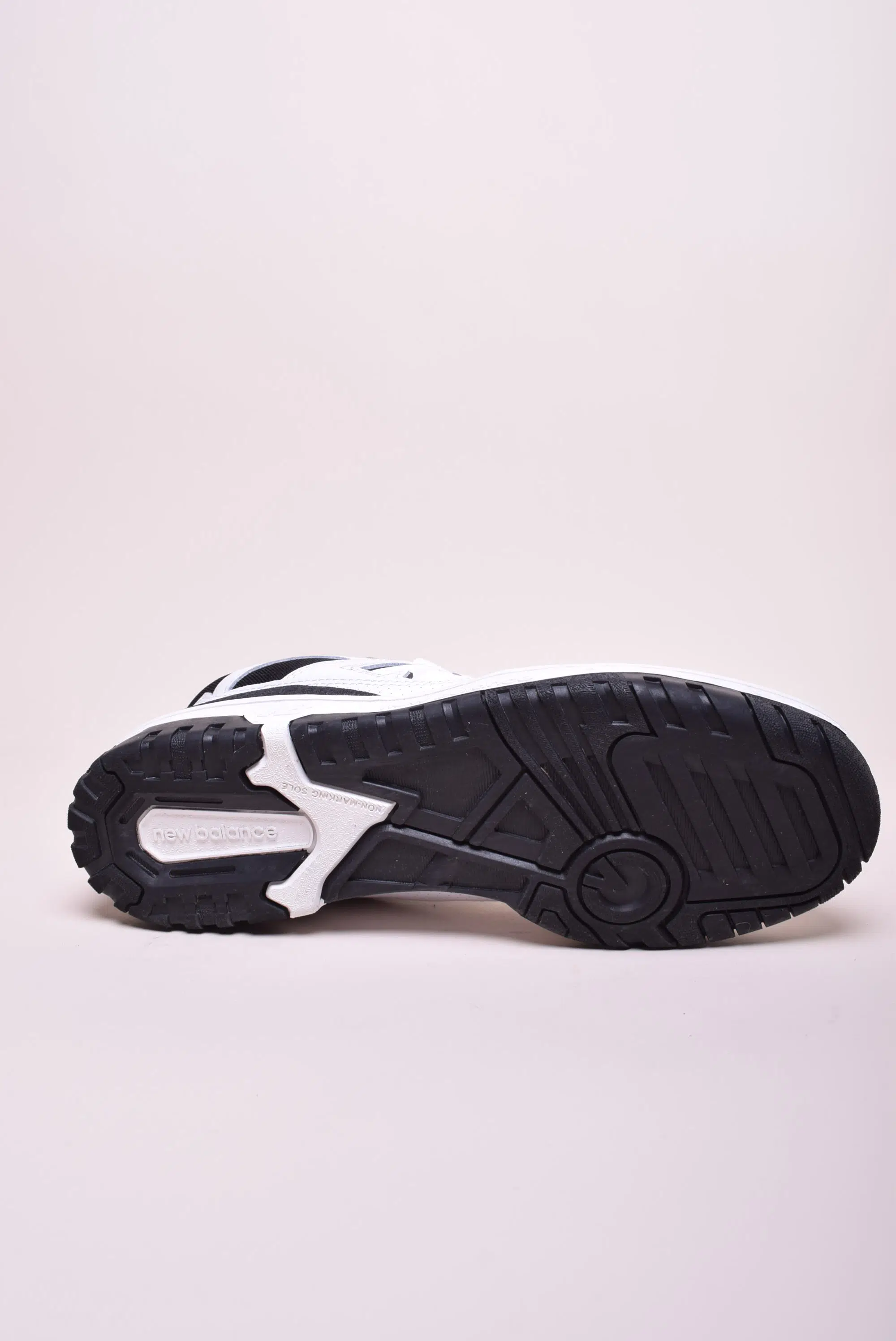 Sneakers barbati 550 [1]