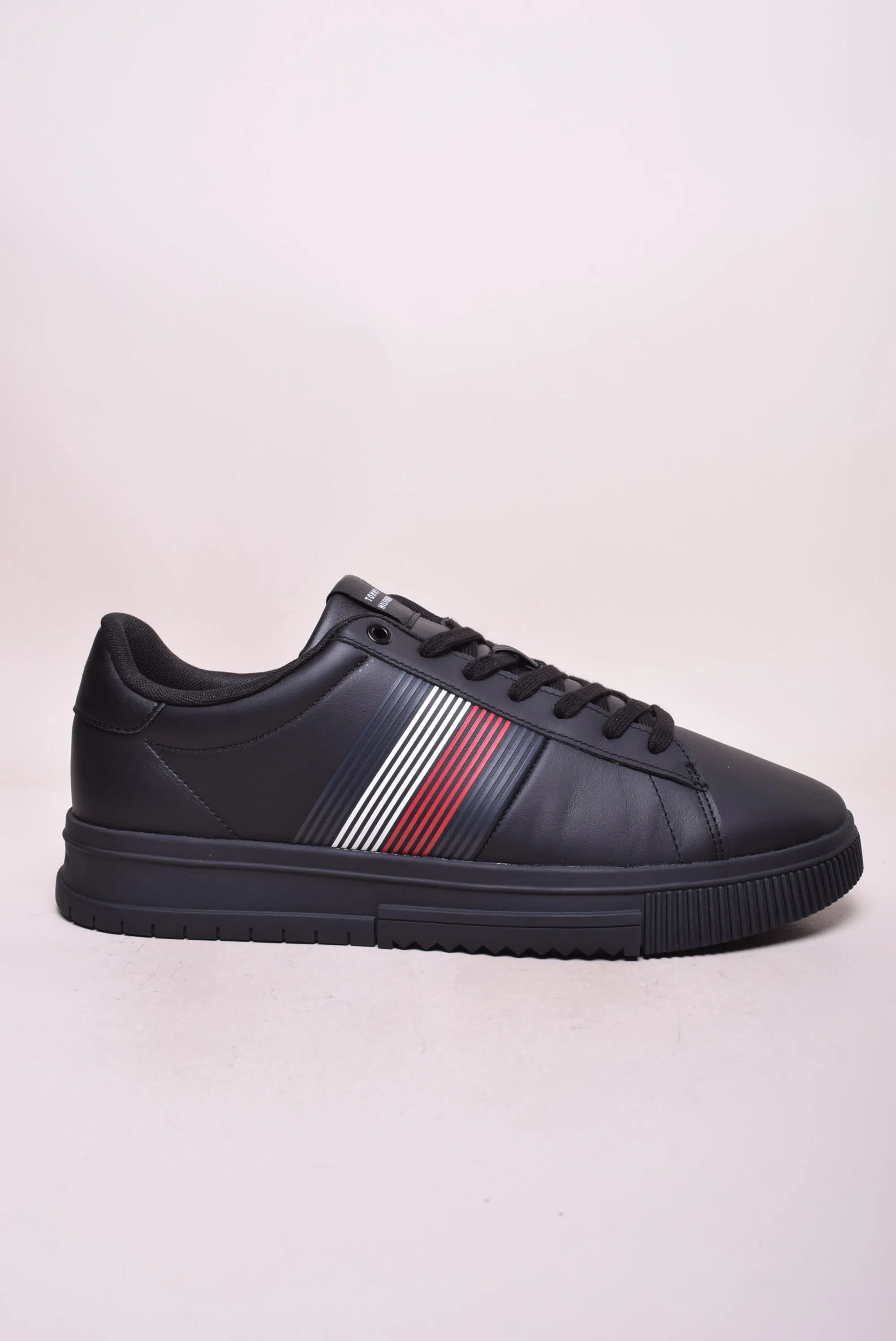 Pantofi sport și teniși bărbați - Sneakers barbati 