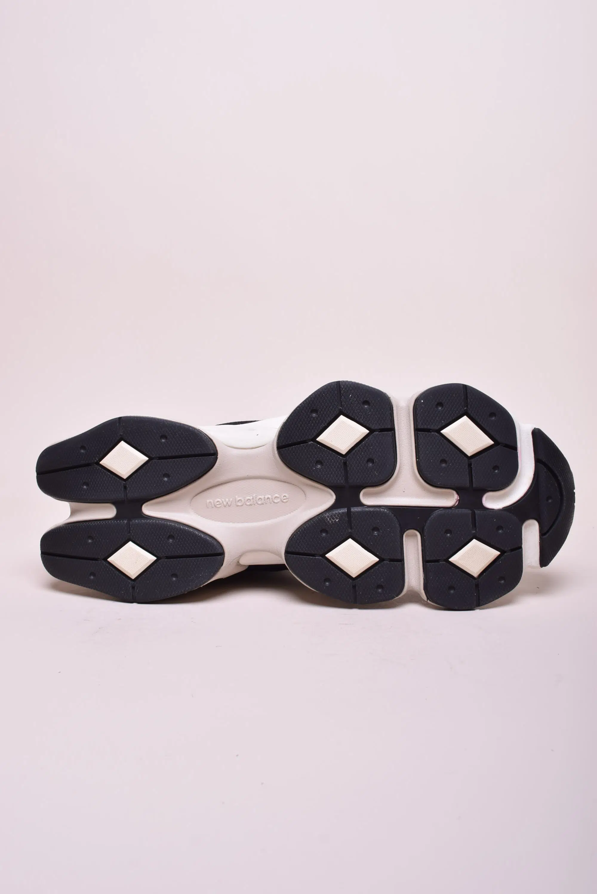 Sneakers barbati 9060 [1]