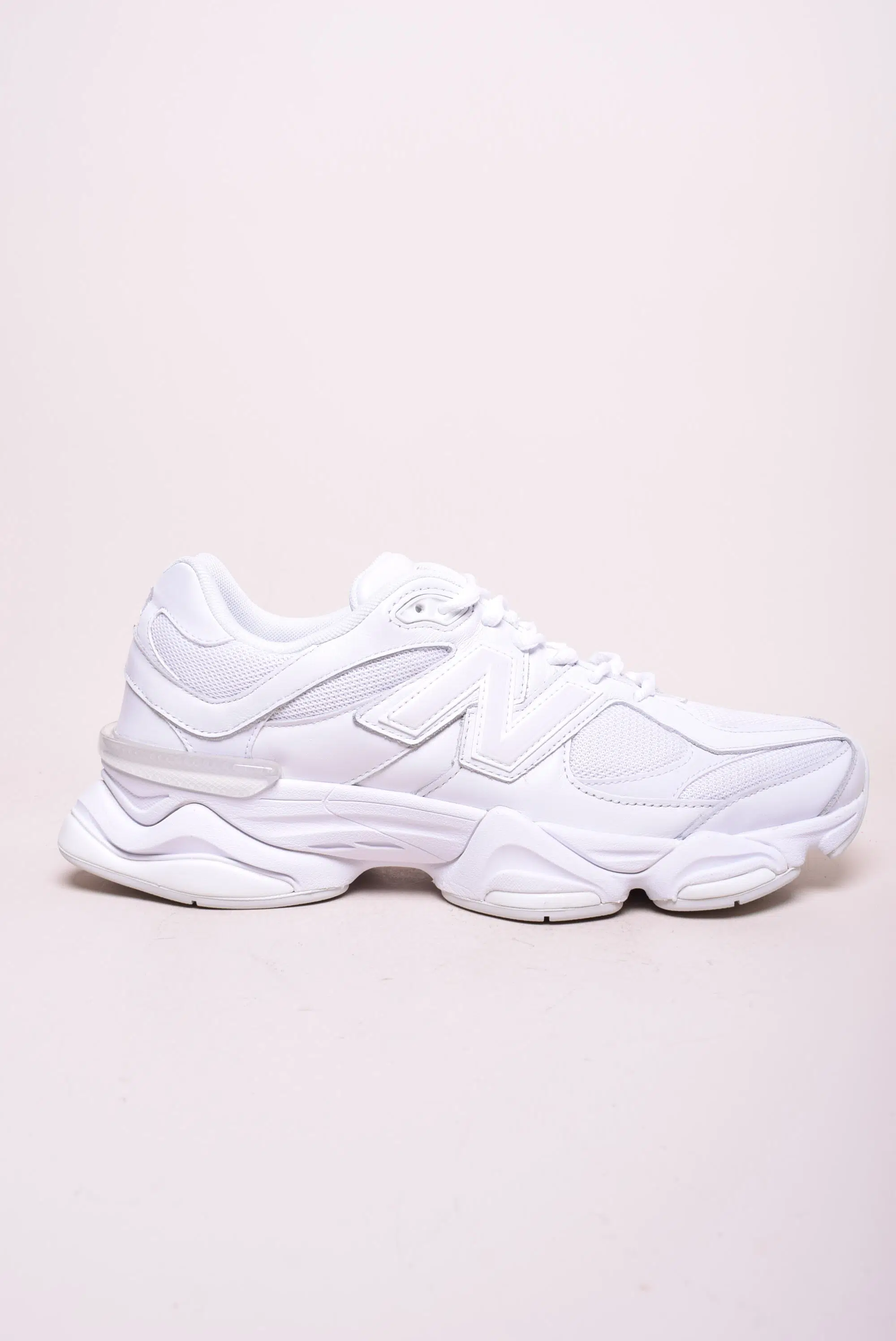 Second Hand - Sneakers barbati 9060