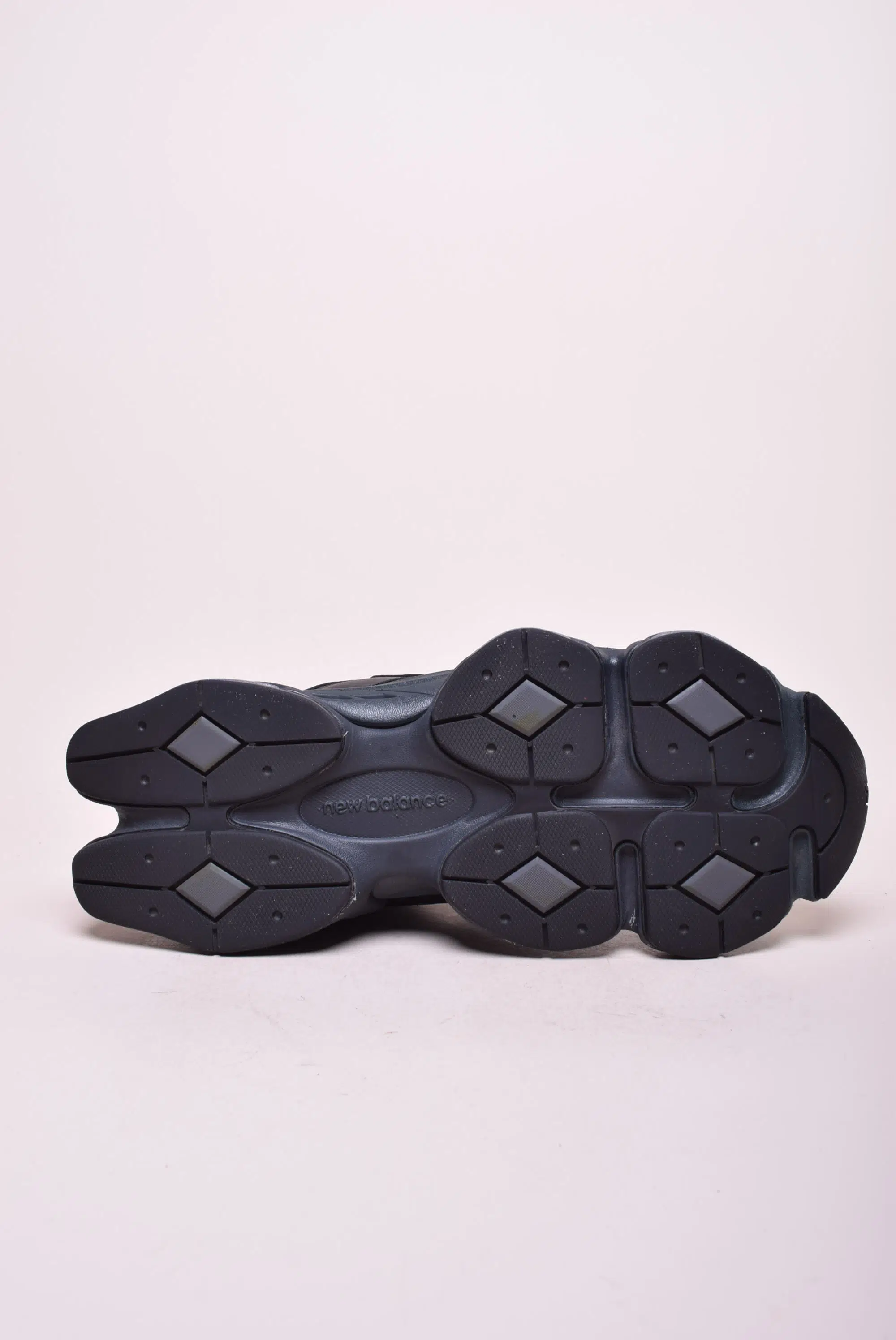 Sneakers barbati 9060 [1]