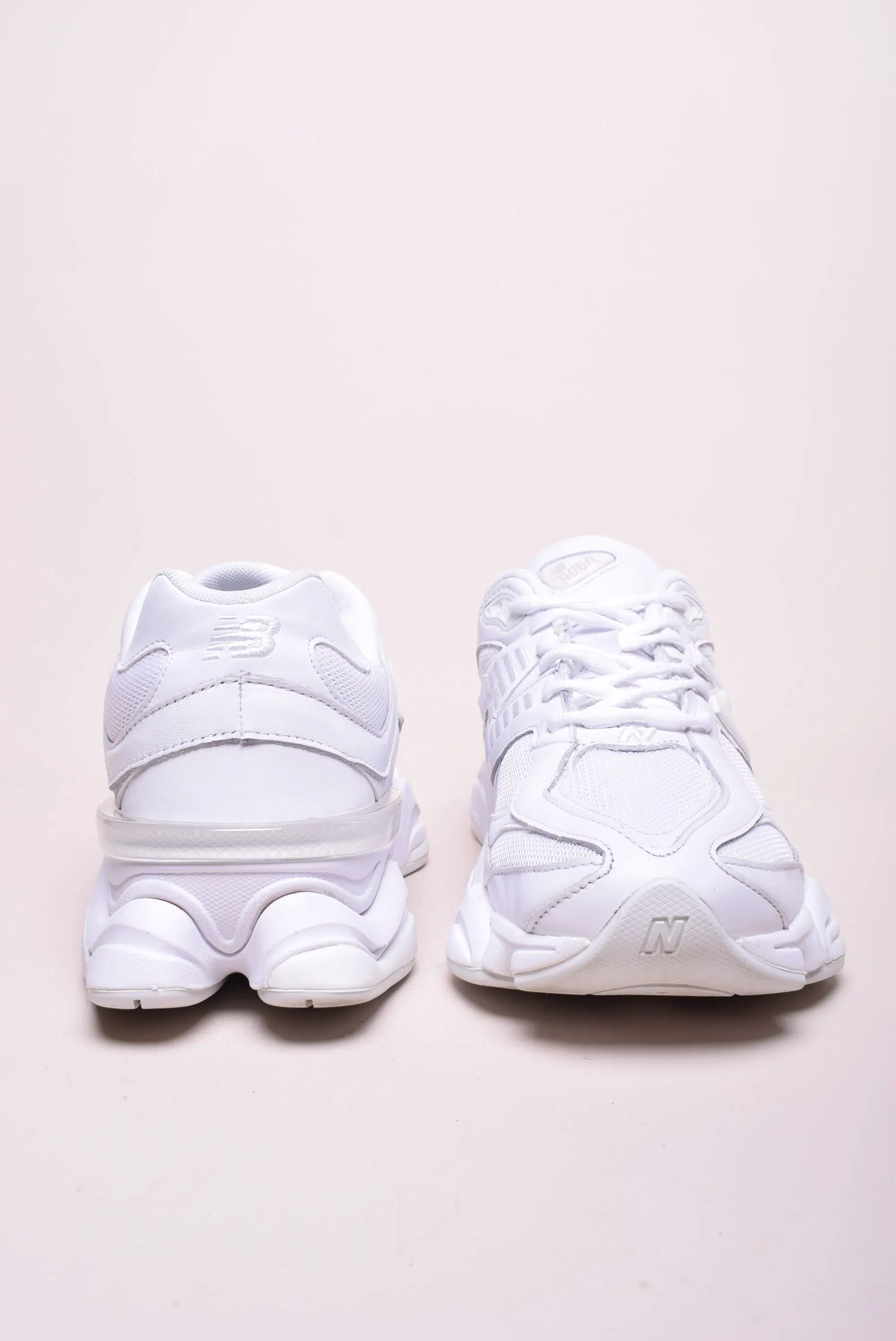 Sneakers barbati 9060 [2]