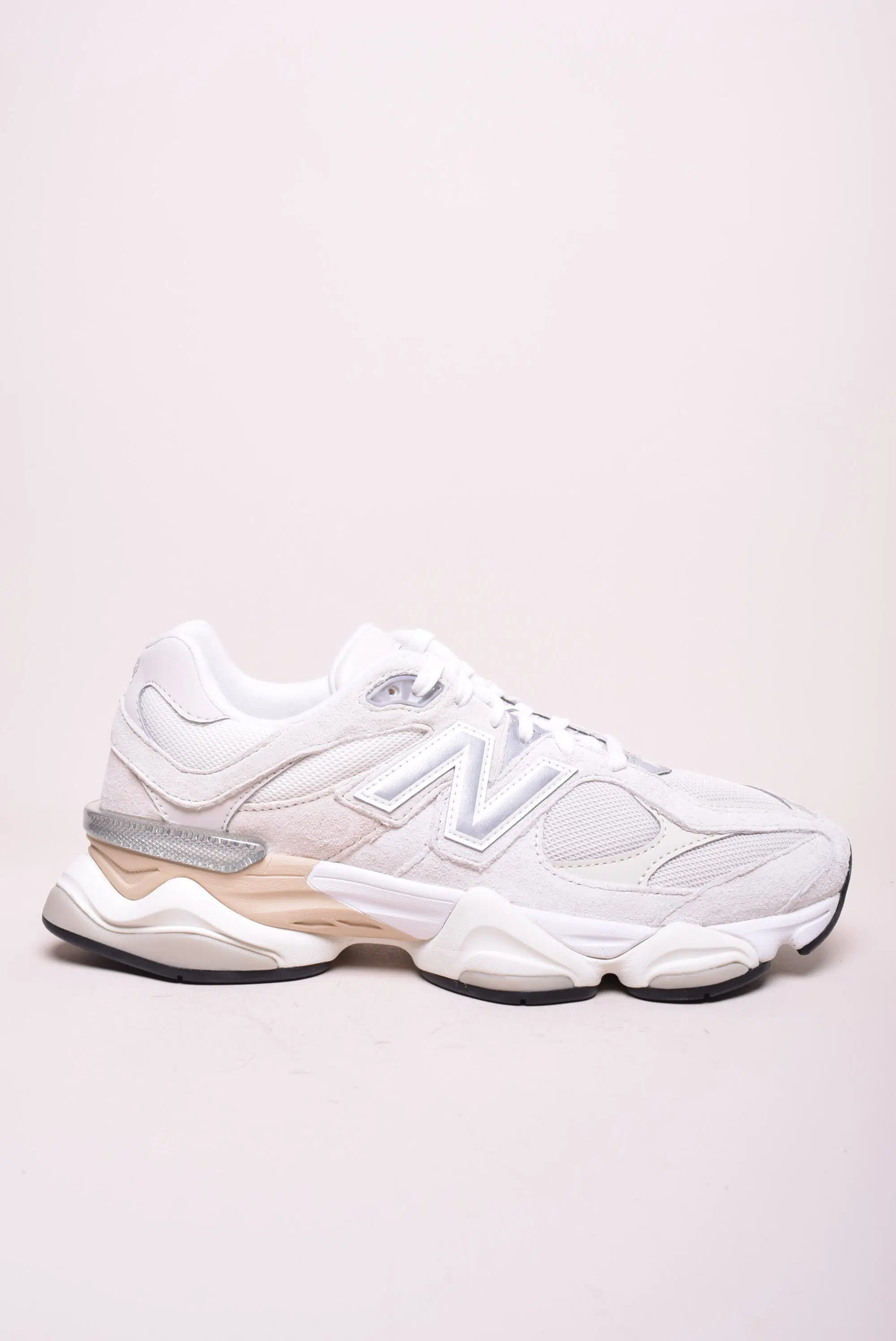 Sneakers barbati 9060 [0]