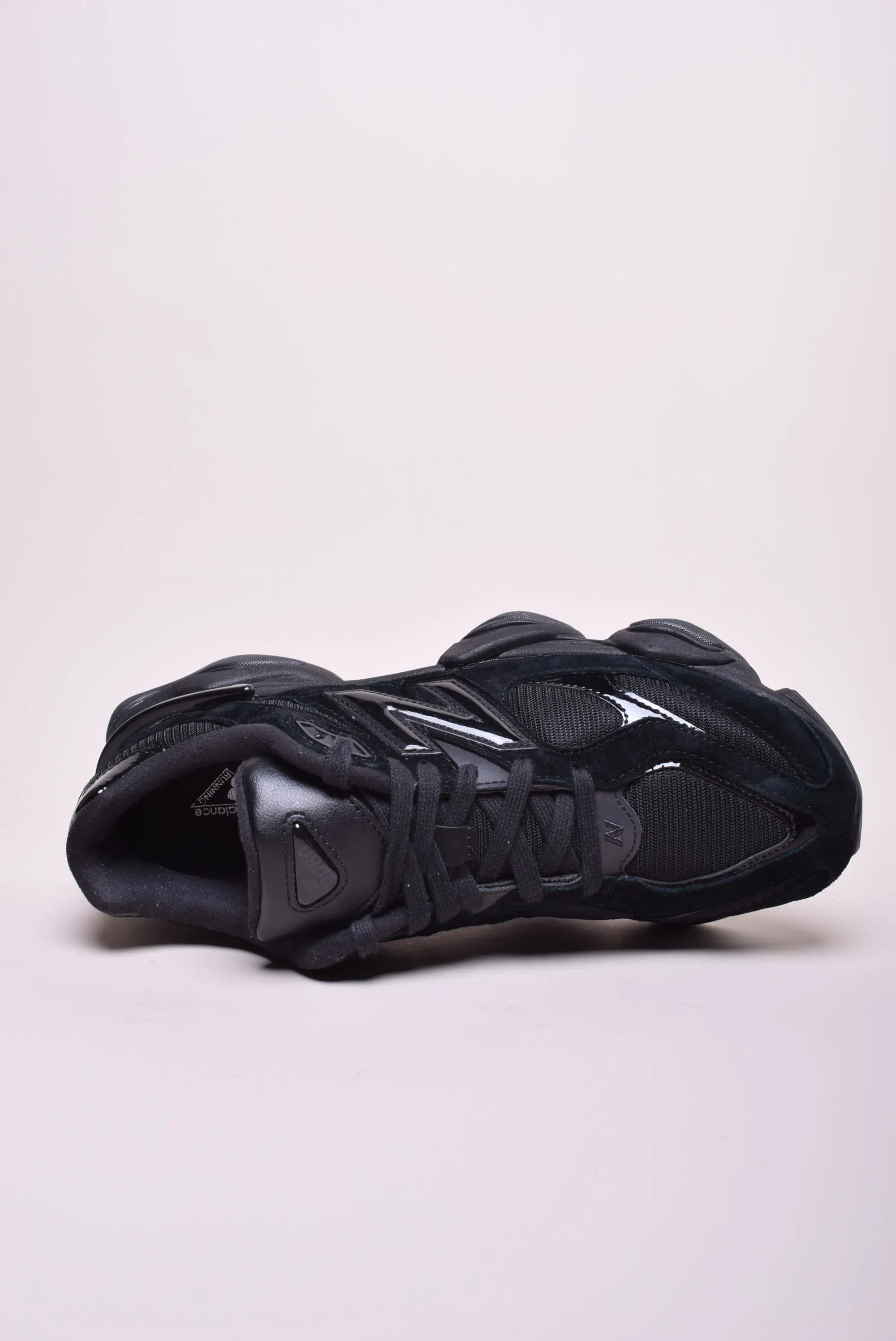 Sneakers barbati 9060 [3]