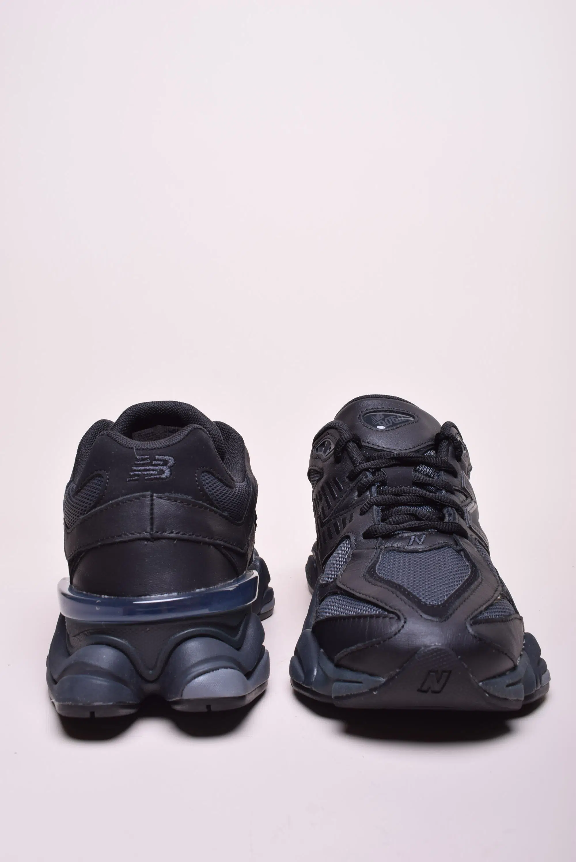 Sneakers barbati 9060 [2]