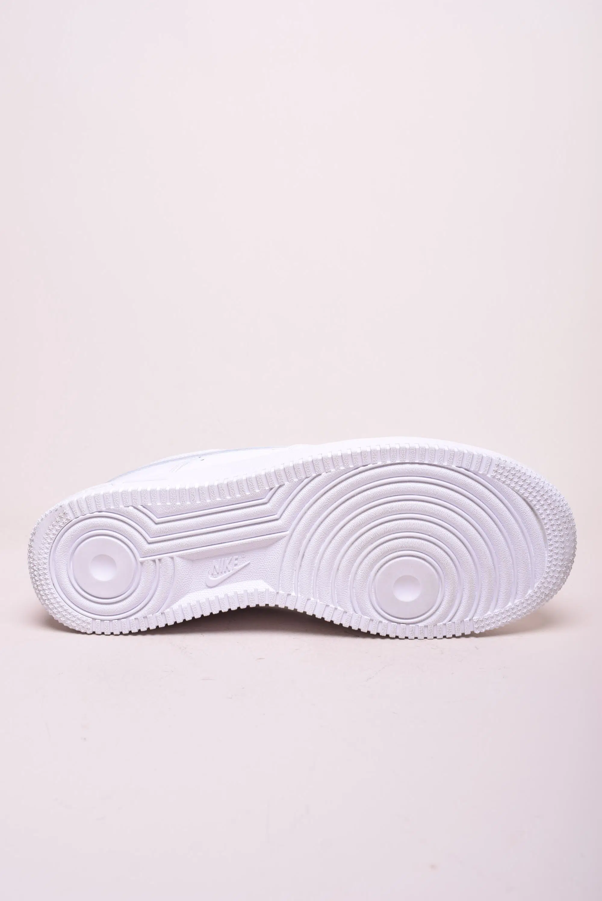 Sneakers barbati Air Force 1 [1]