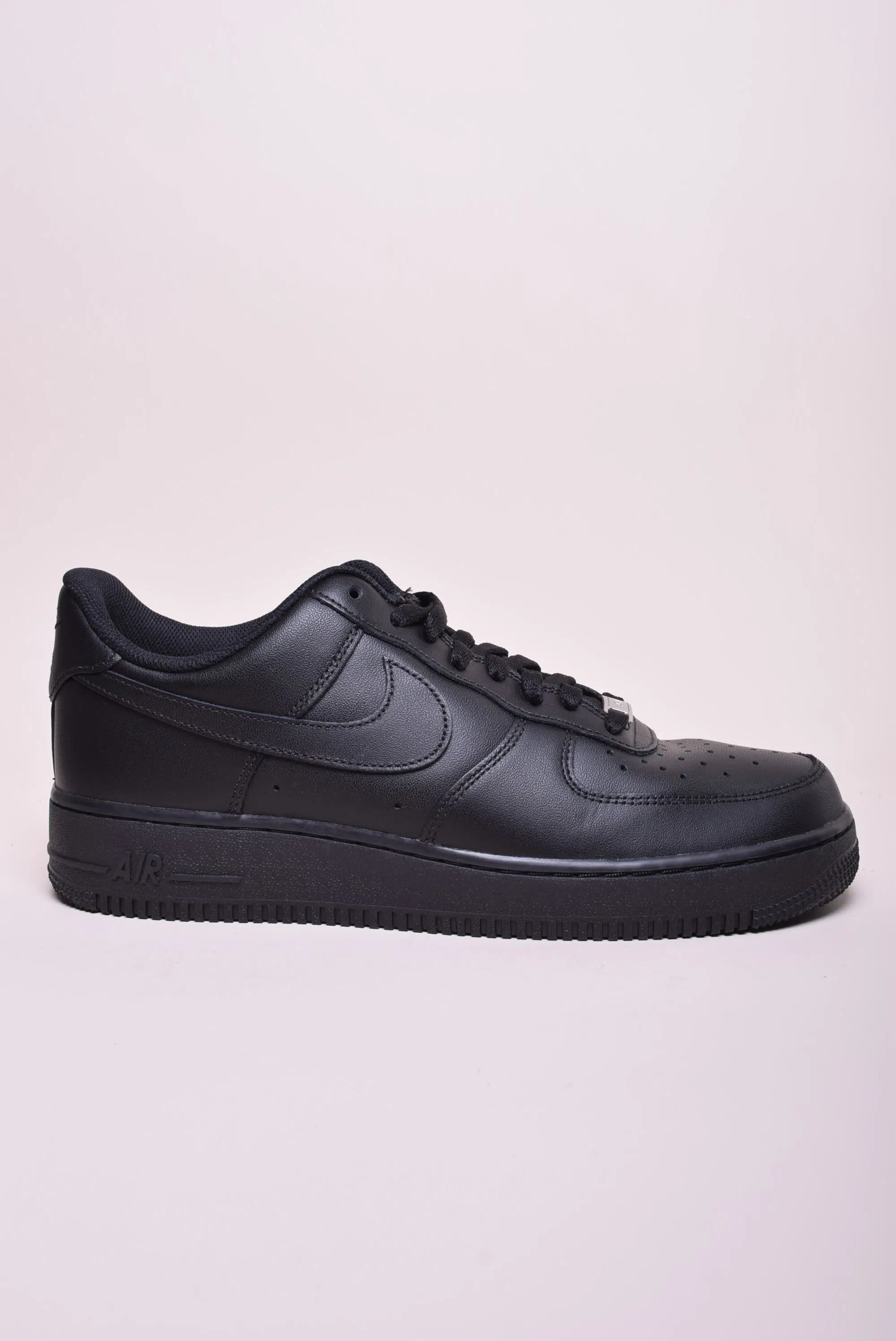 OUTLET - Sneakers barbati Air Force 1 '07