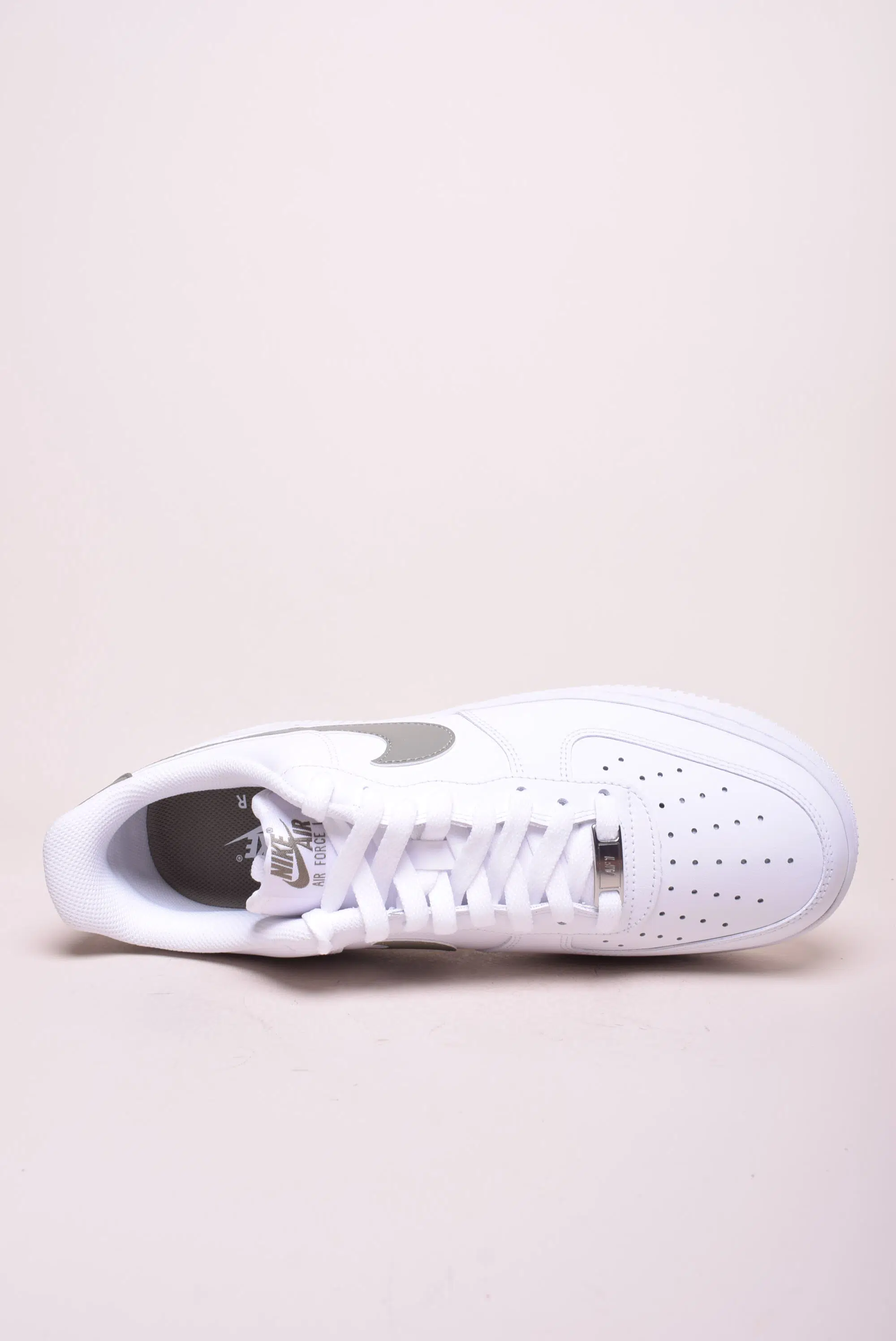 Sneakers barbati Air Force 1 '07 [3]