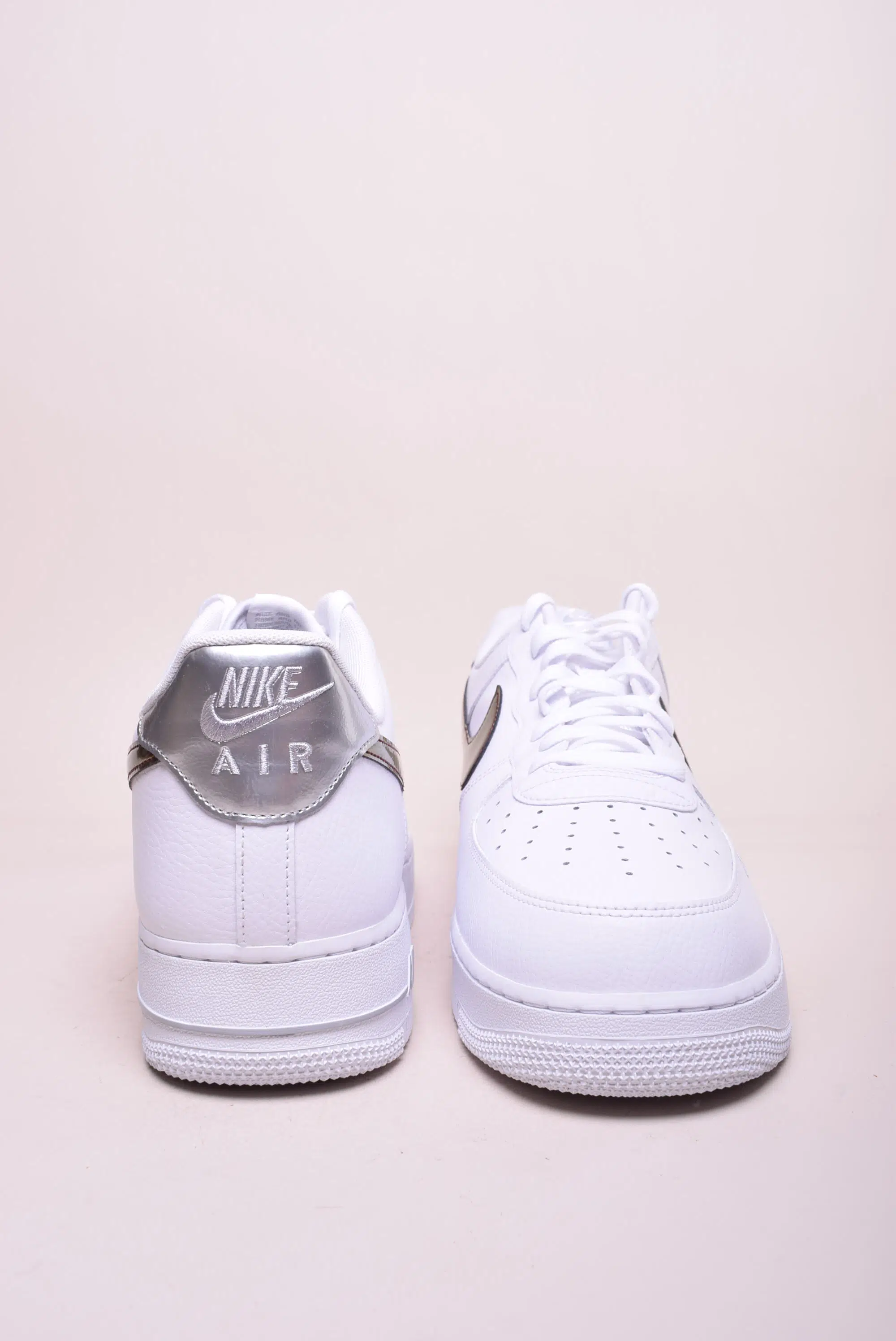 Sneakers barbati Air Force 1 '07 [2]