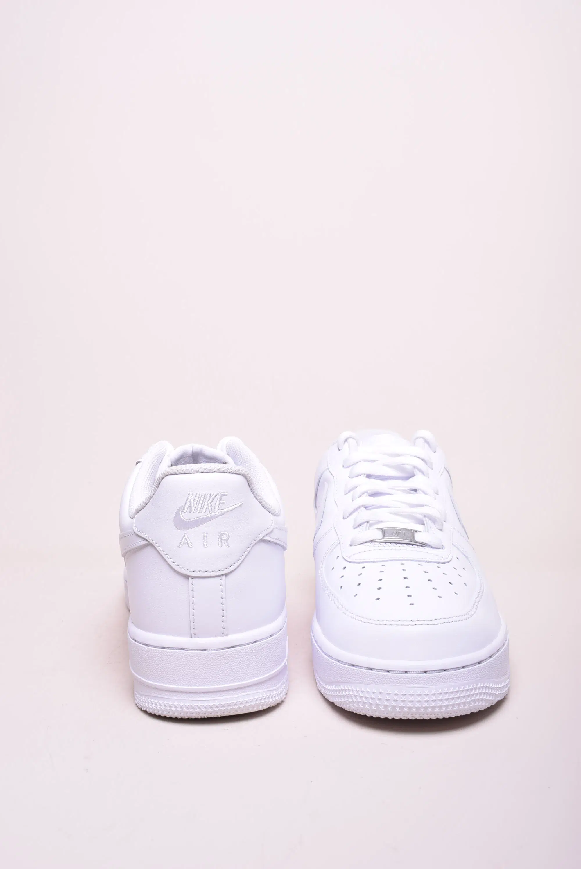 Sneakers barbati Air Force 1 '07 [2]