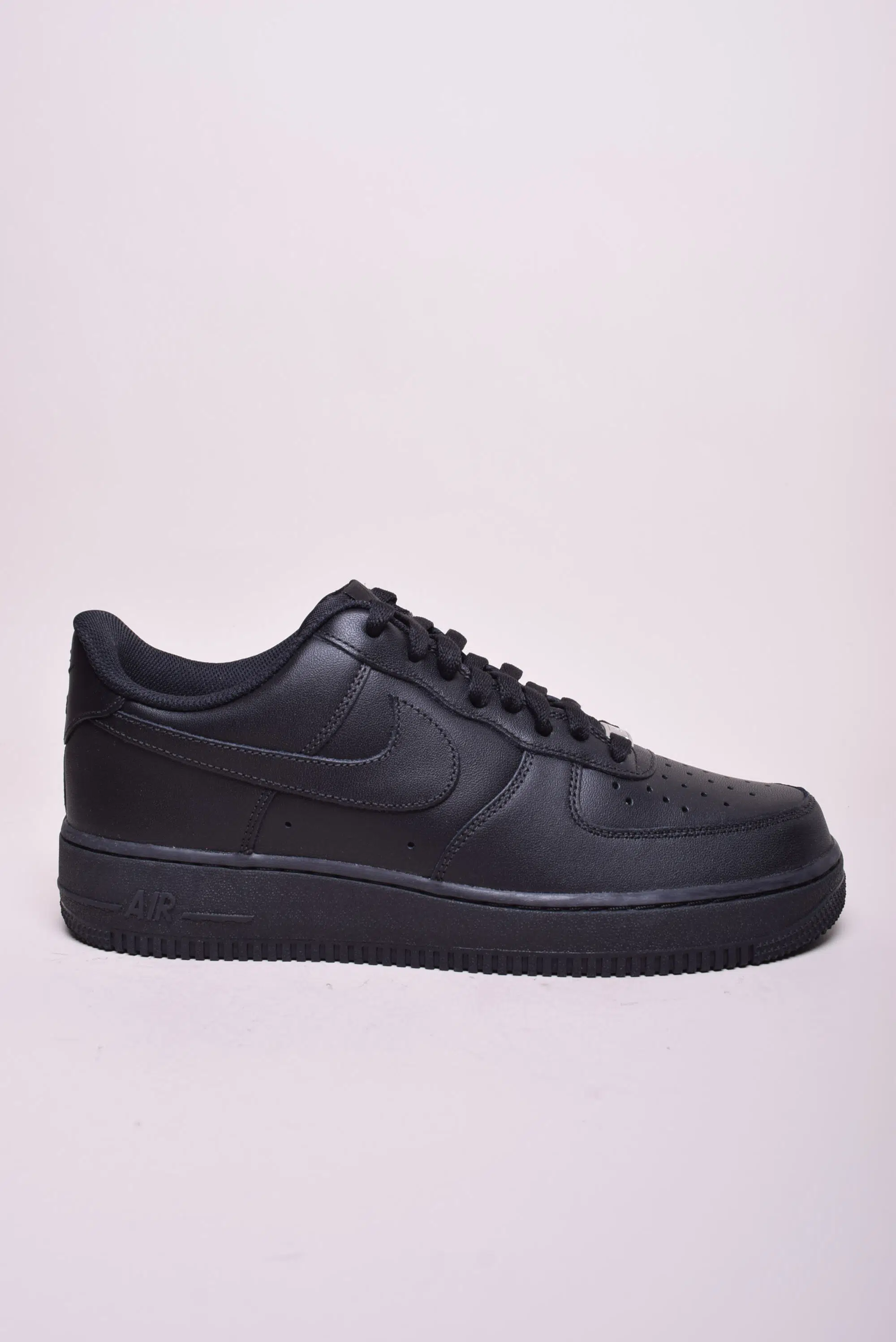 OUTLET - Sneakers barbati Air Force 1 '07