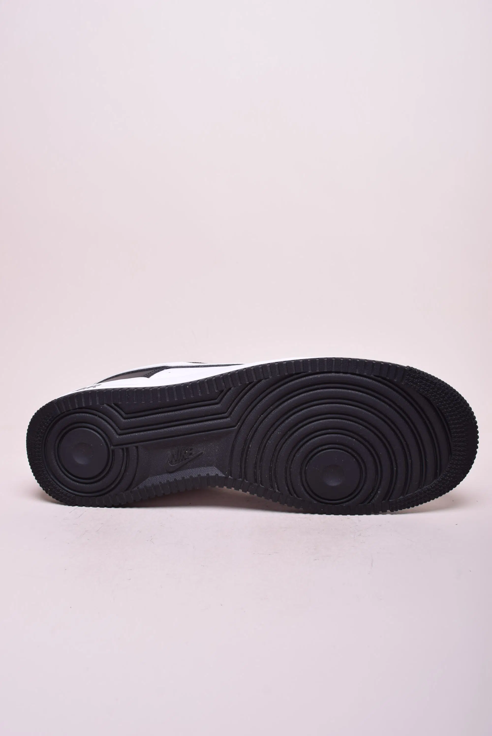 Sneakers barbati Air Force 1 [1]