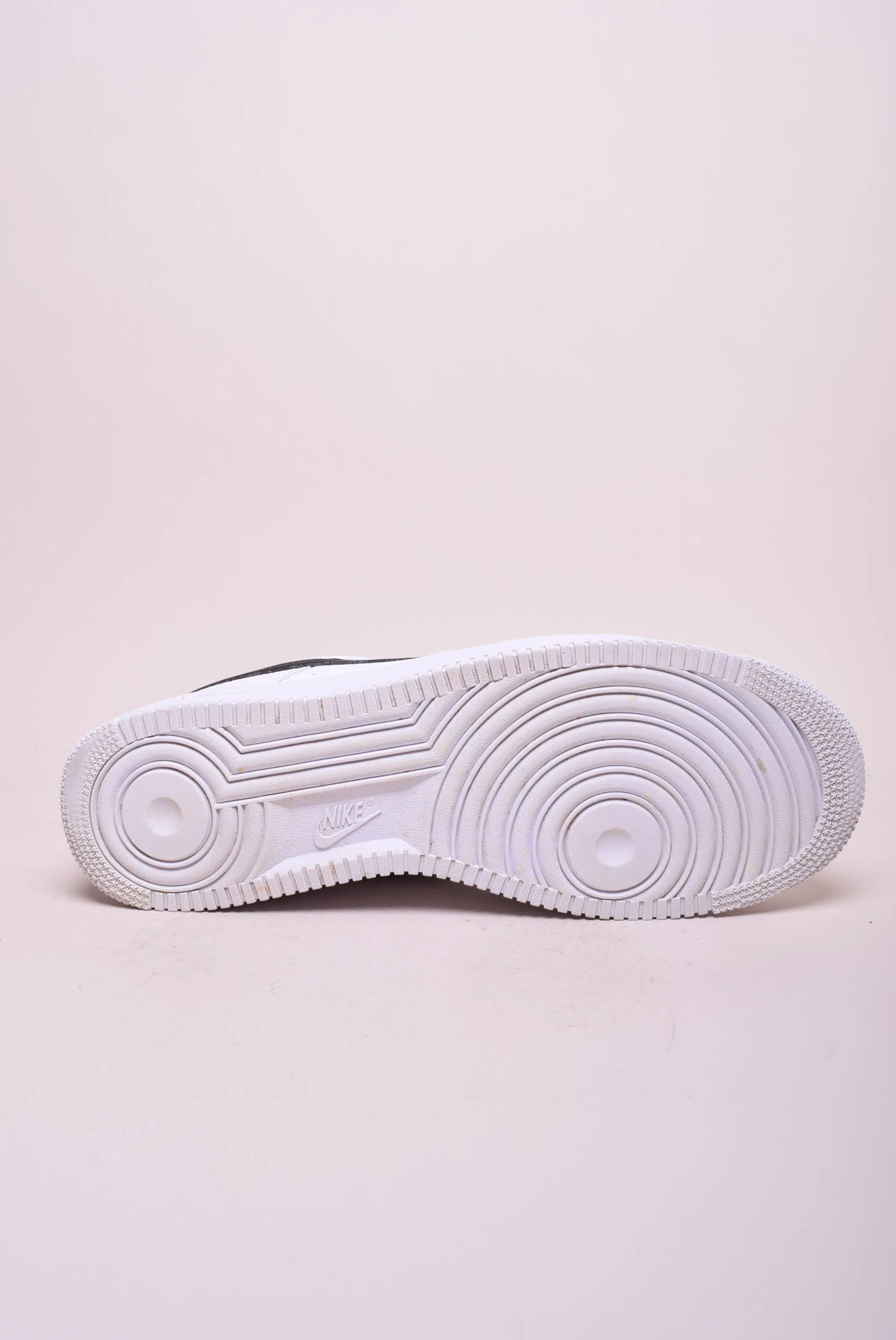 Sneakers barbati Air Force 1 [1]