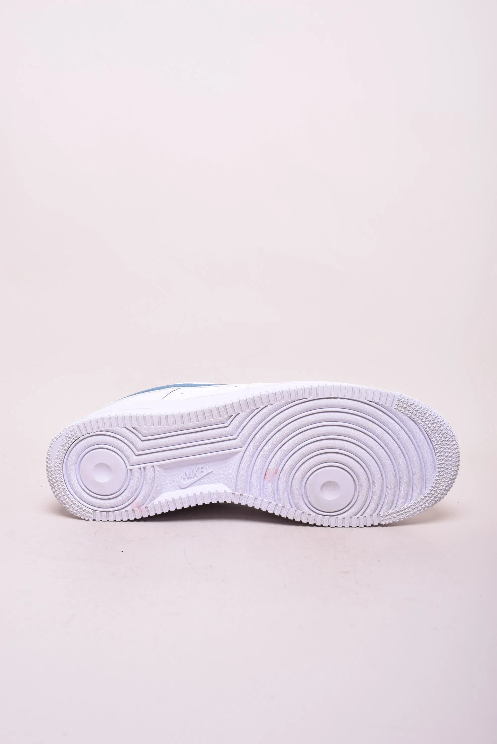 Sneakers barbati Air Force 1 [1]