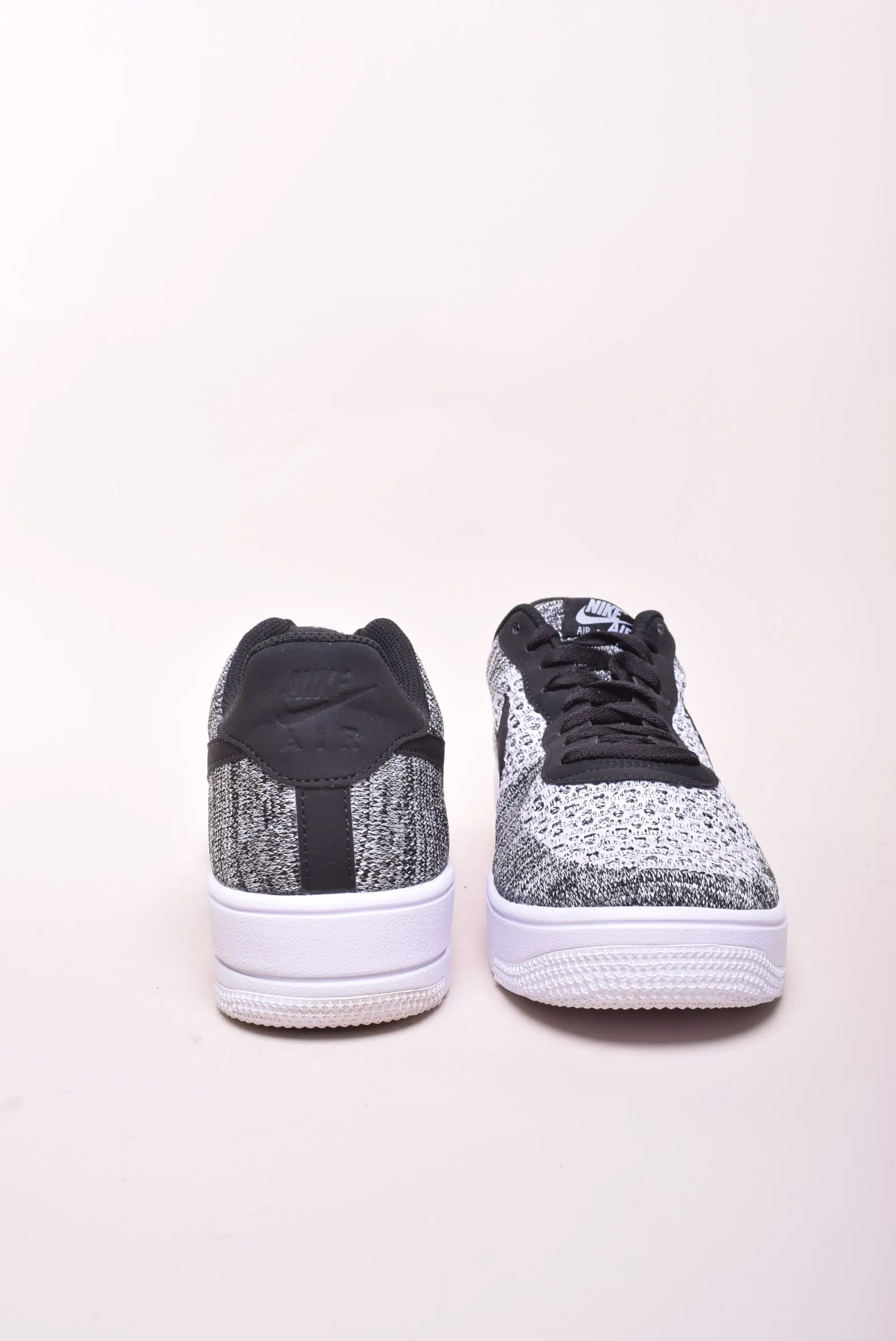 Sneakers barbati Air Force 1 Flyknit 2.0 [2]