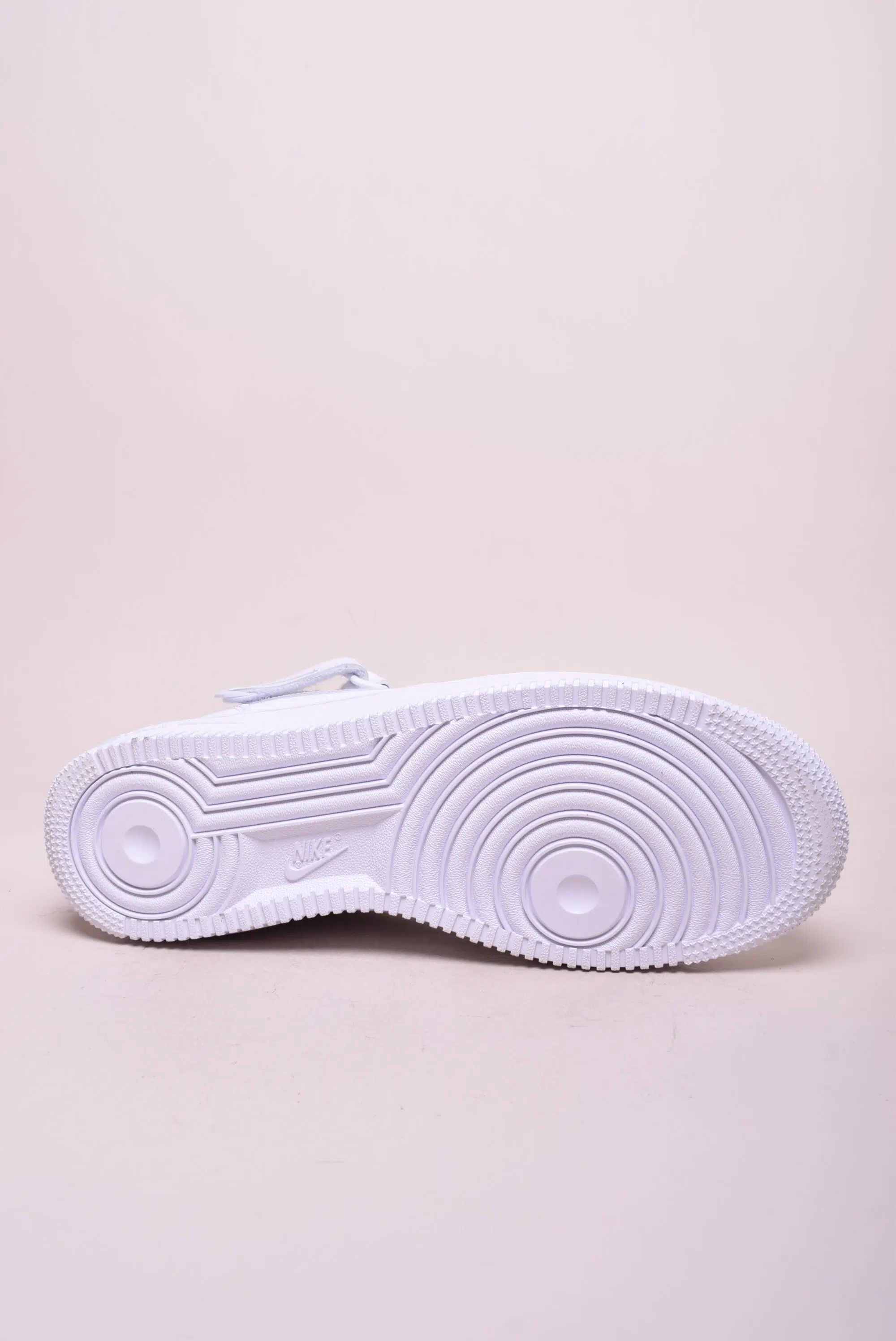 Sneakers barbati Air Force 1 Mid [1]