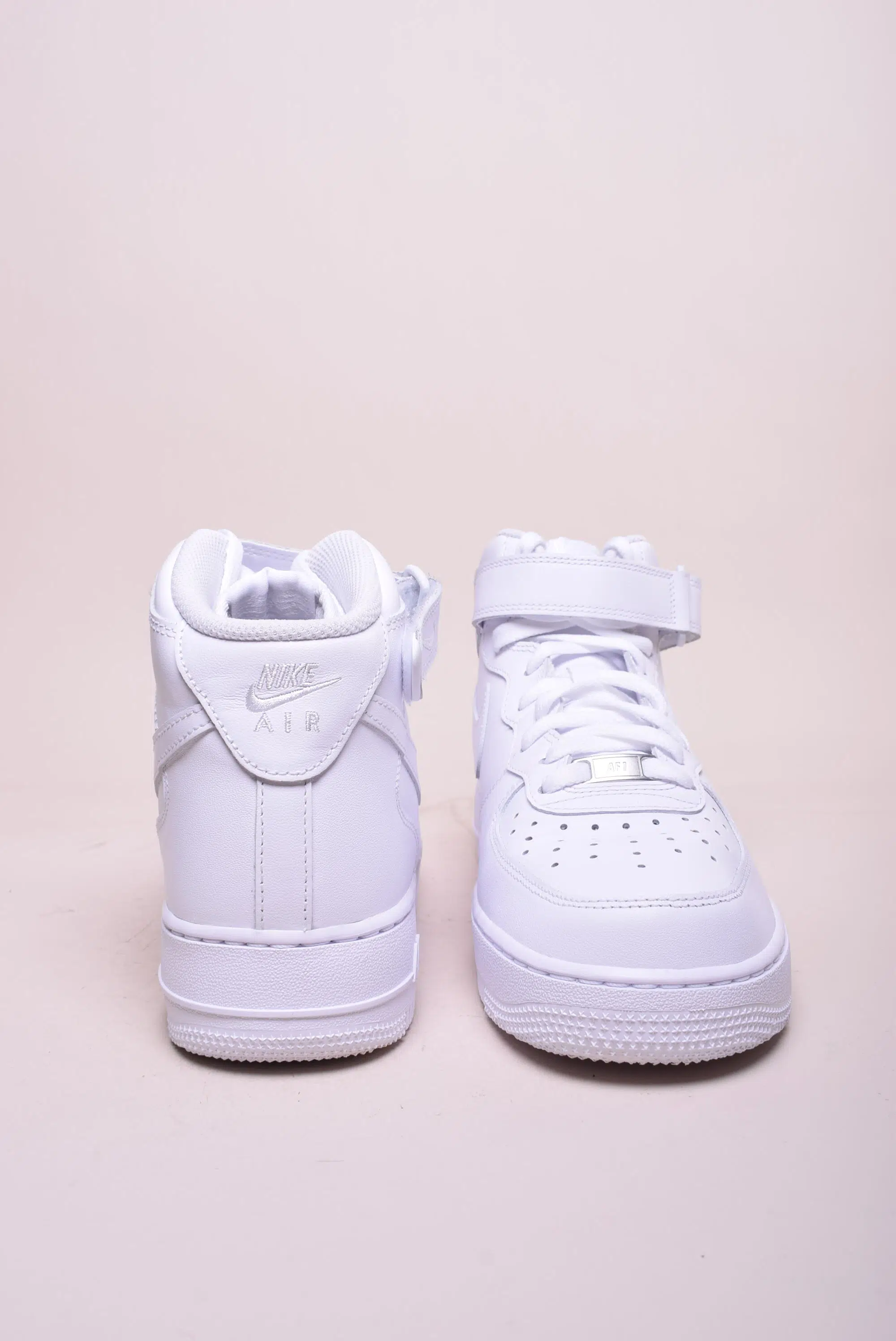 Sneakers barbati Air Force 1 Mid [2]