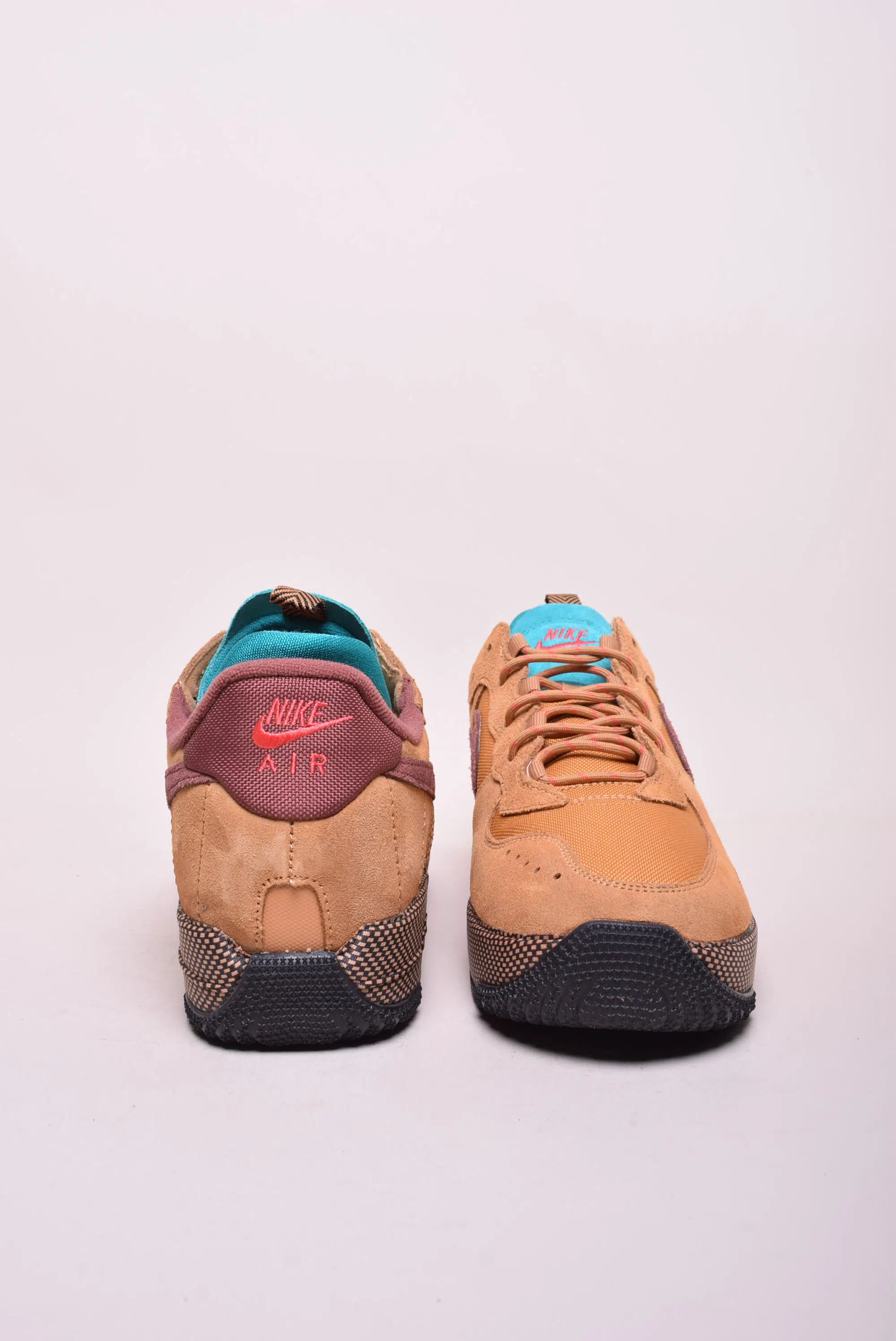 Sneakers barbati Air Force 1 Wild [2]