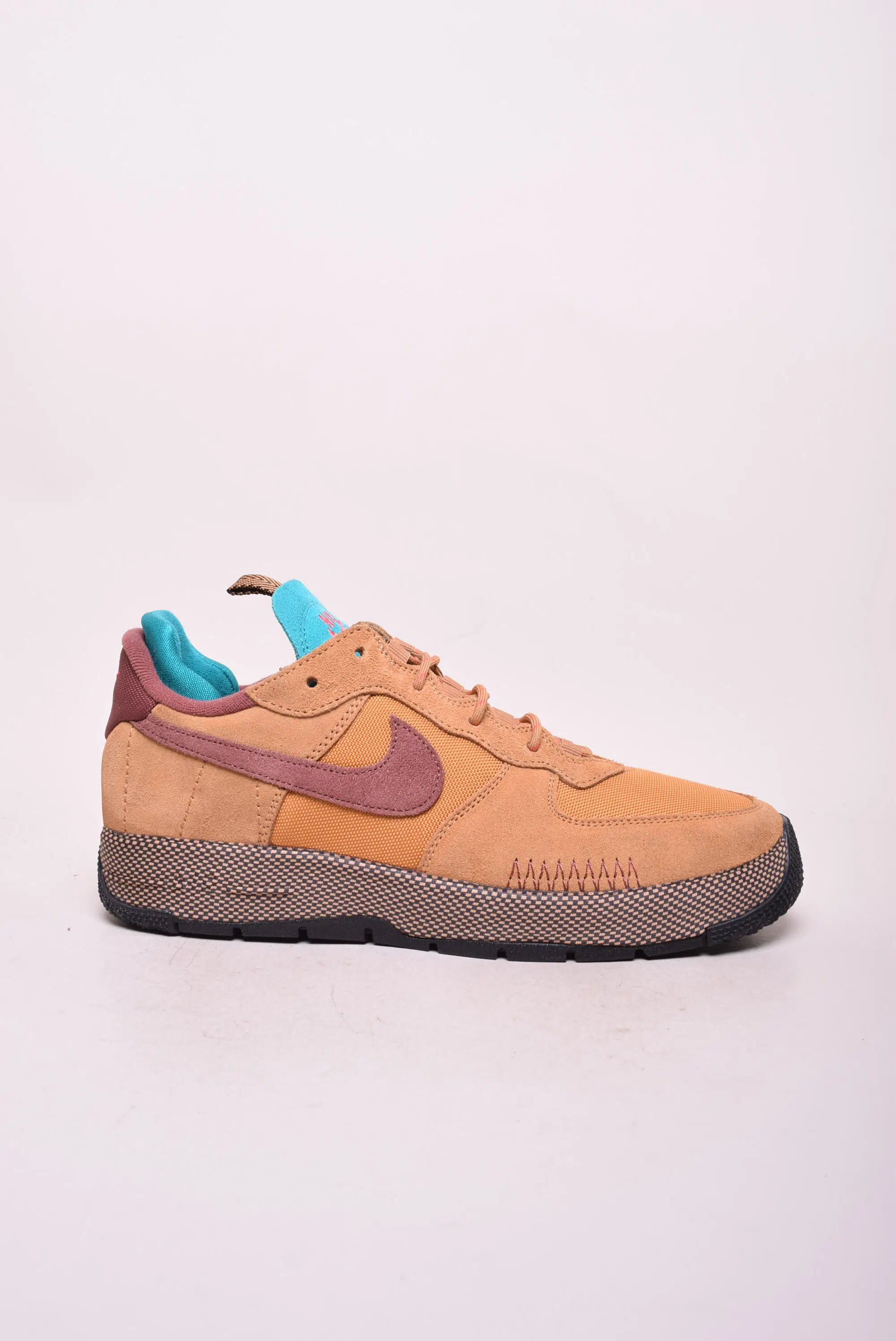 Sneakers barbati Air Force 1 Wild [0]