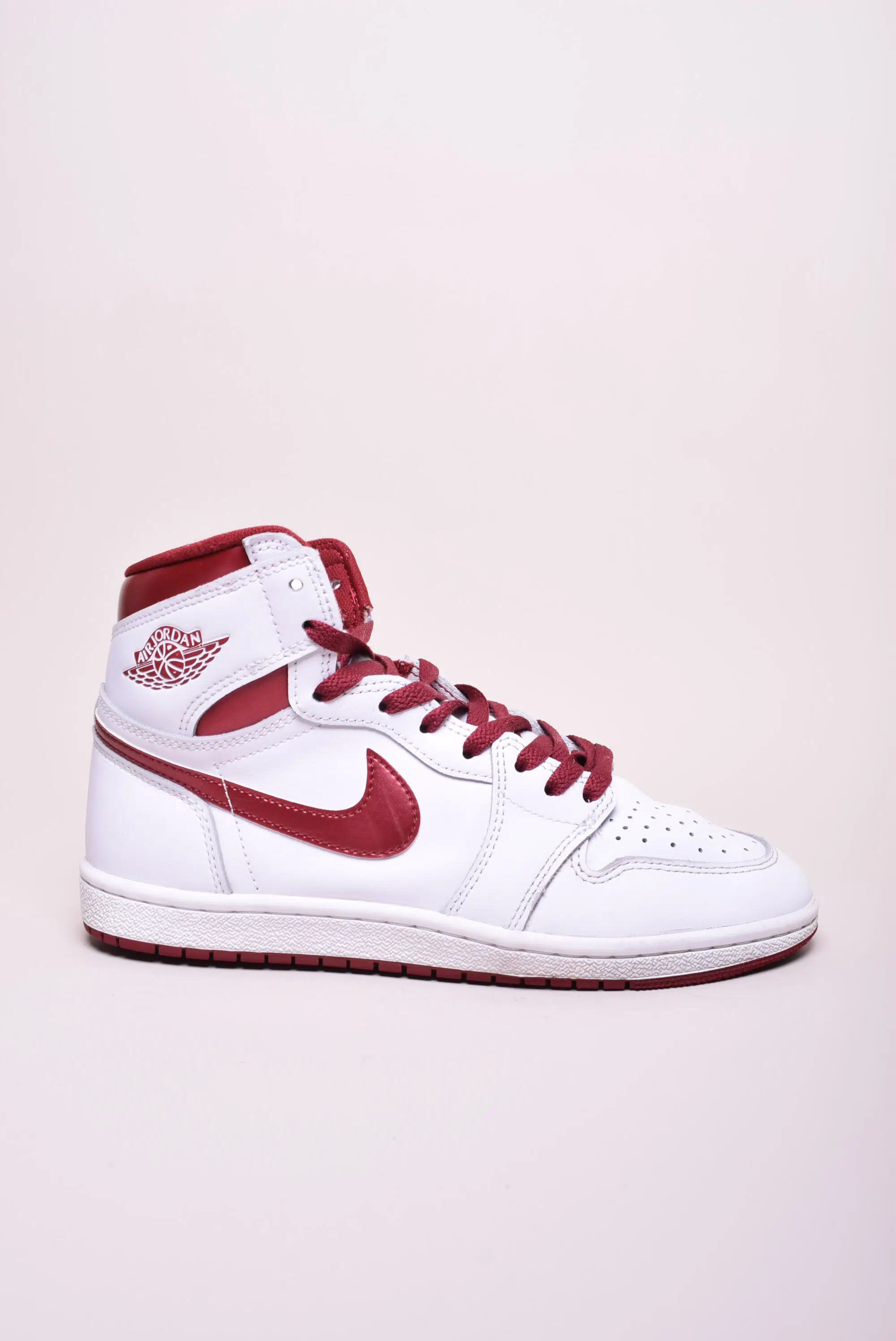 Sneakers barbati Air Jordan 1 High [0]
