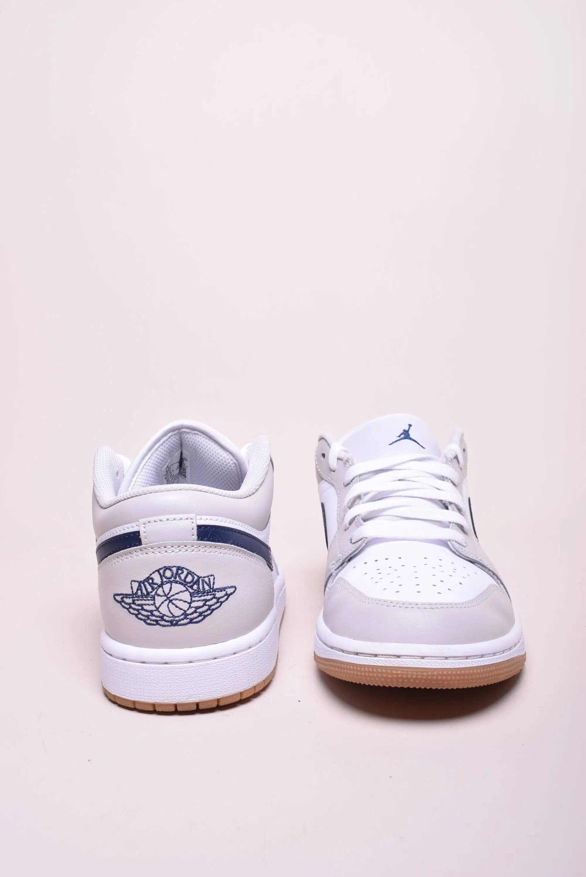 Sneakers barbati Air Jordan 1 Low [2]
