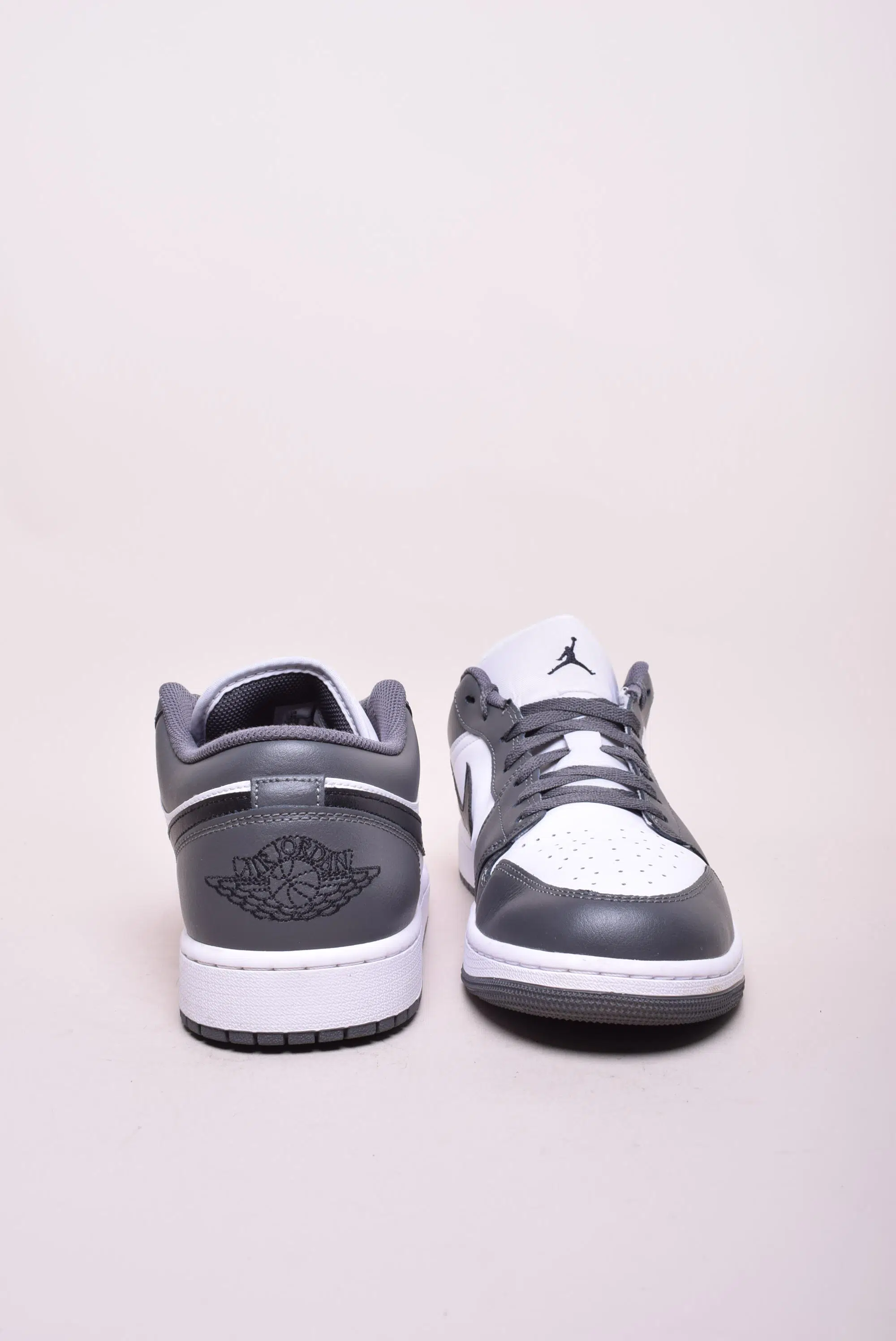 Sneakers barbati Air Jordan 1 Low [2]