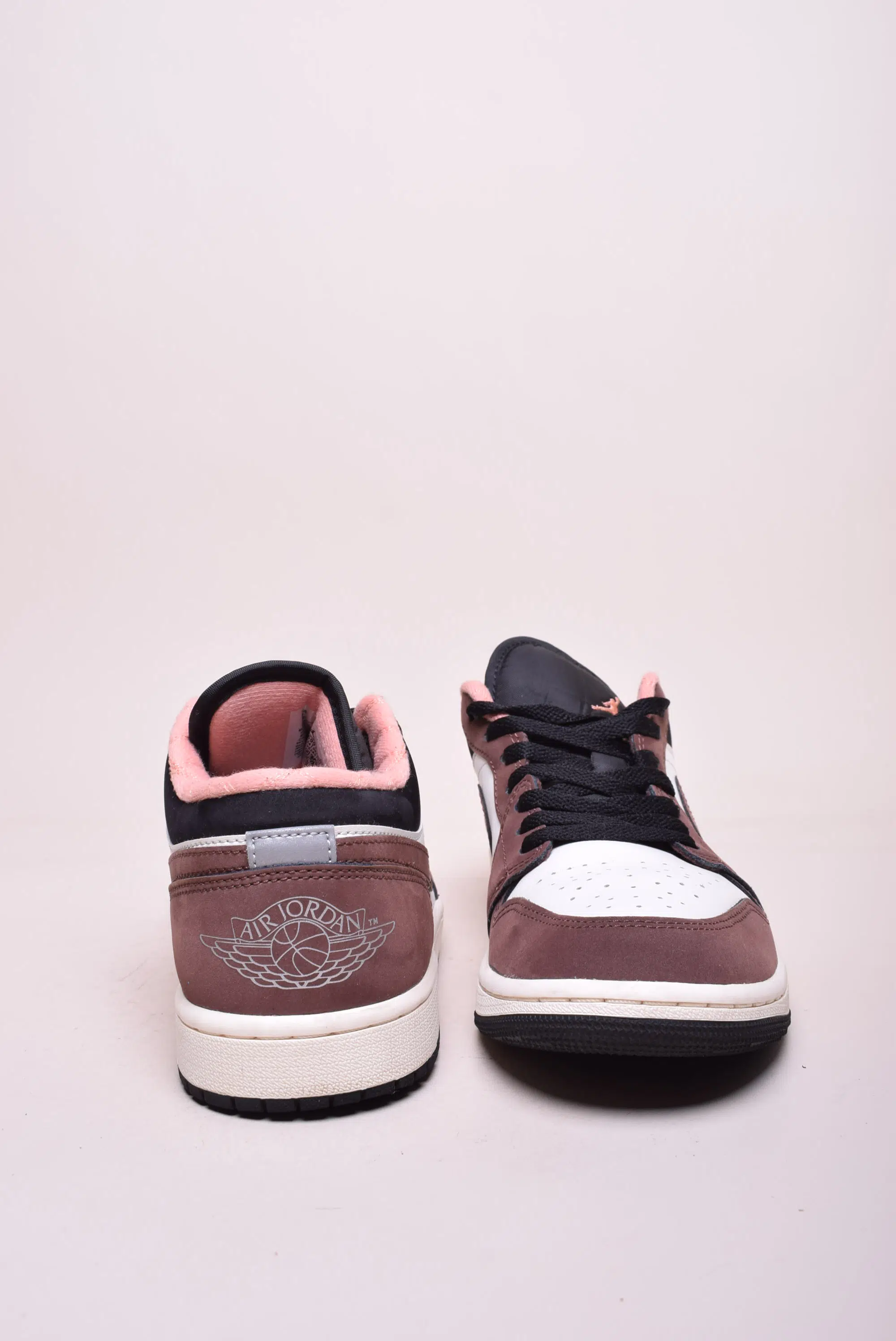 Sneakers barbati Air Jordan 1 Low [2]