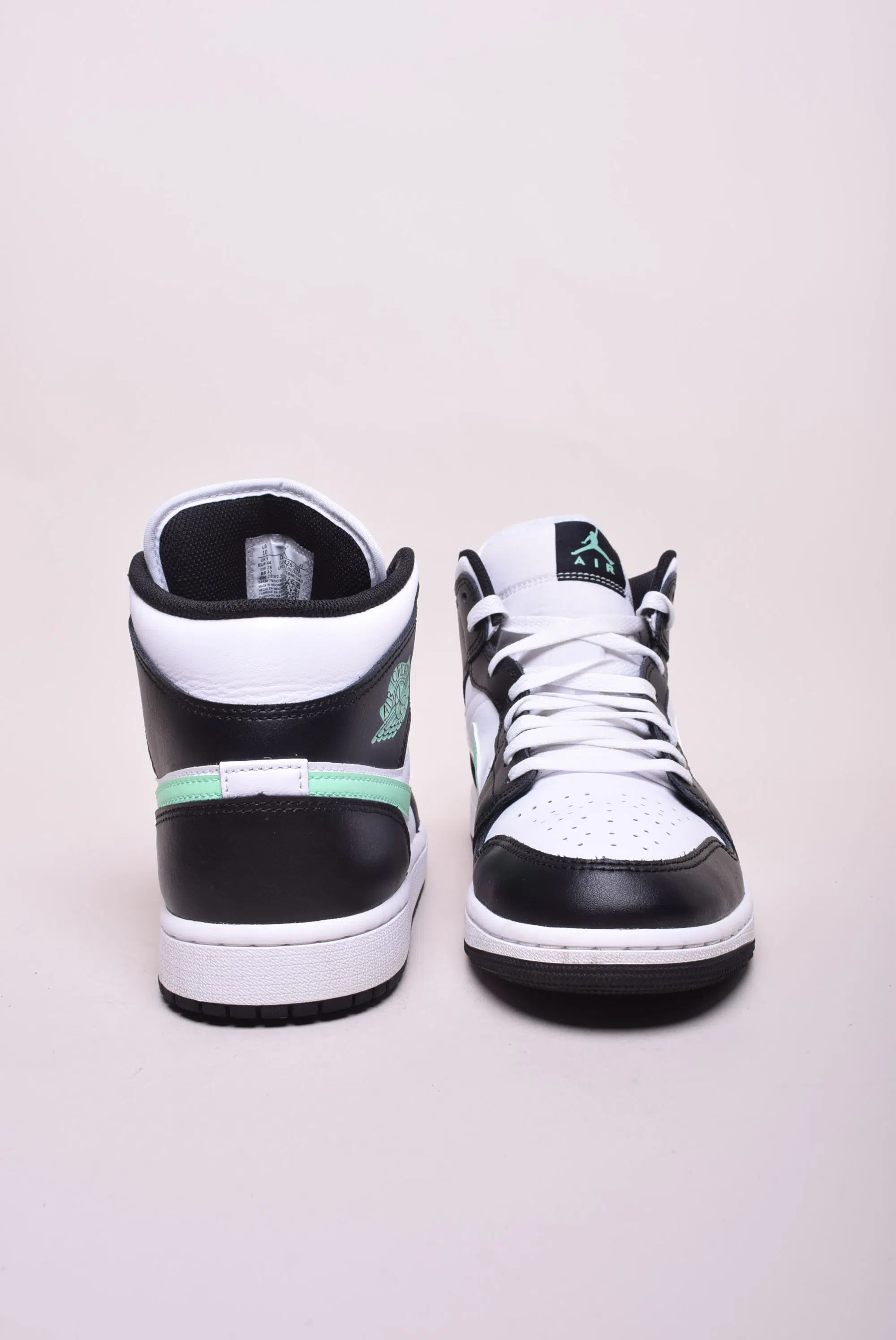 Sneakers barbati Air Jordan 1 Mid [2]