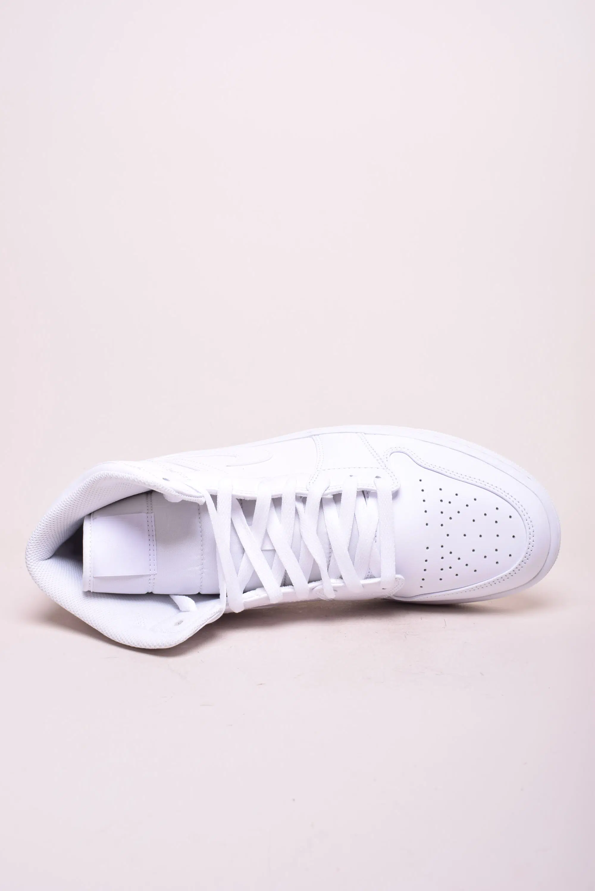 Sneakers barbati Air Jordan 1 Mid [3]