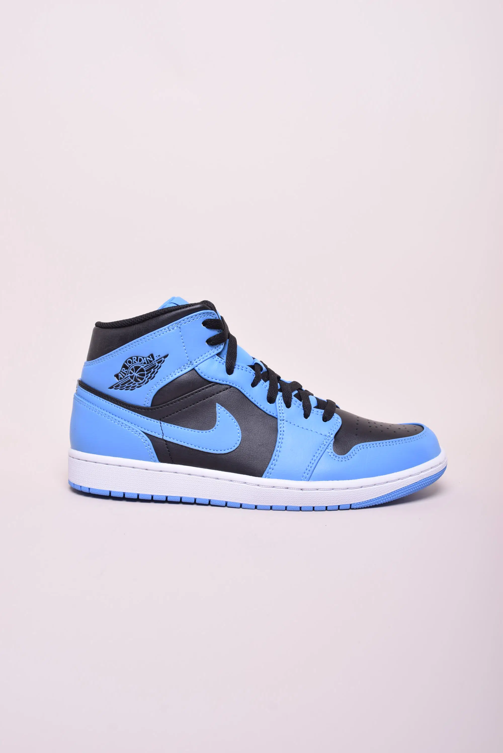Sneakers barbati Air Jordan 1 Mid "University Blue" [0]